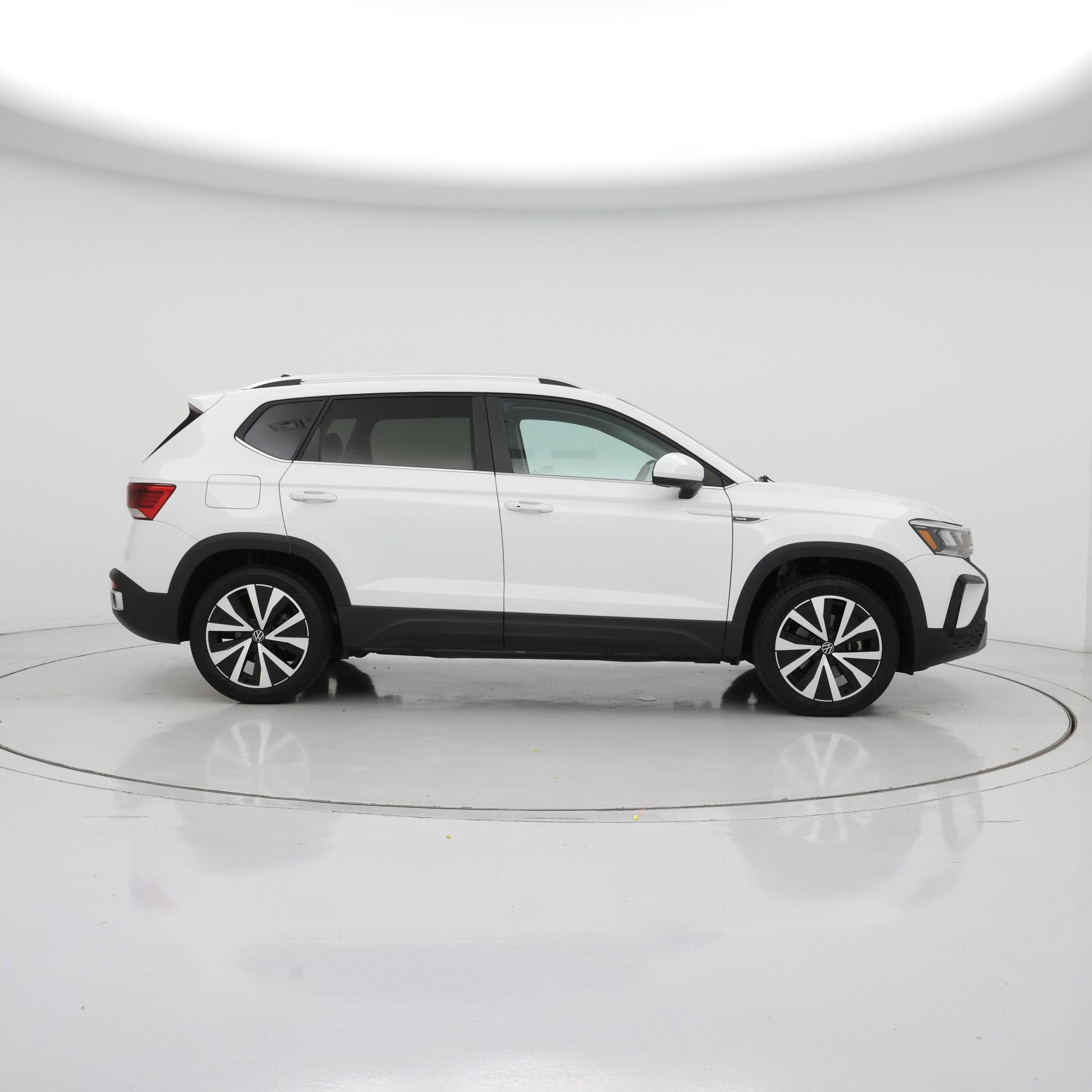 Thumbnail: 2023 Volkswagen Taos - 7