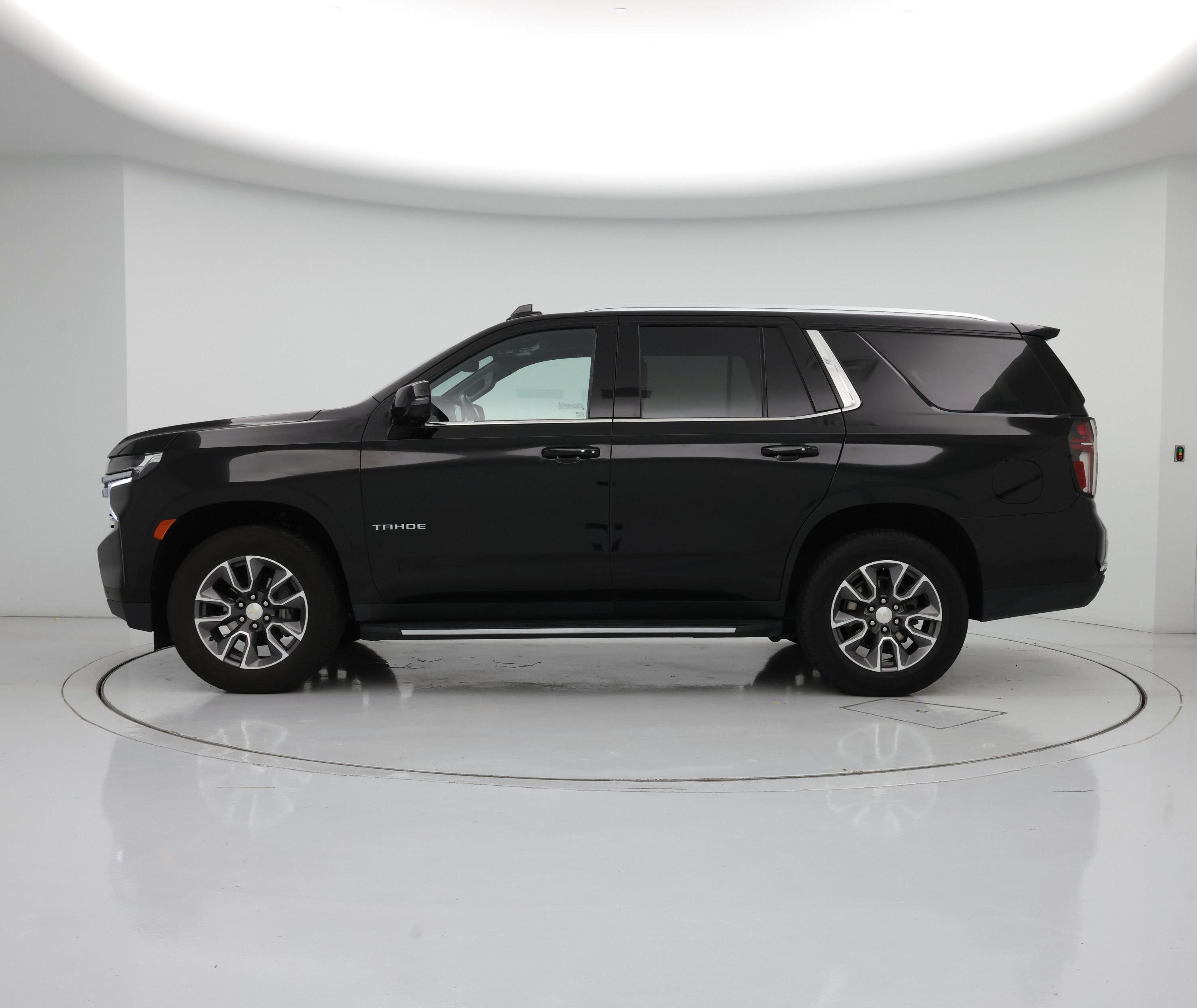 Thumbnail: 2021 Chevrolet Tahoe - 3