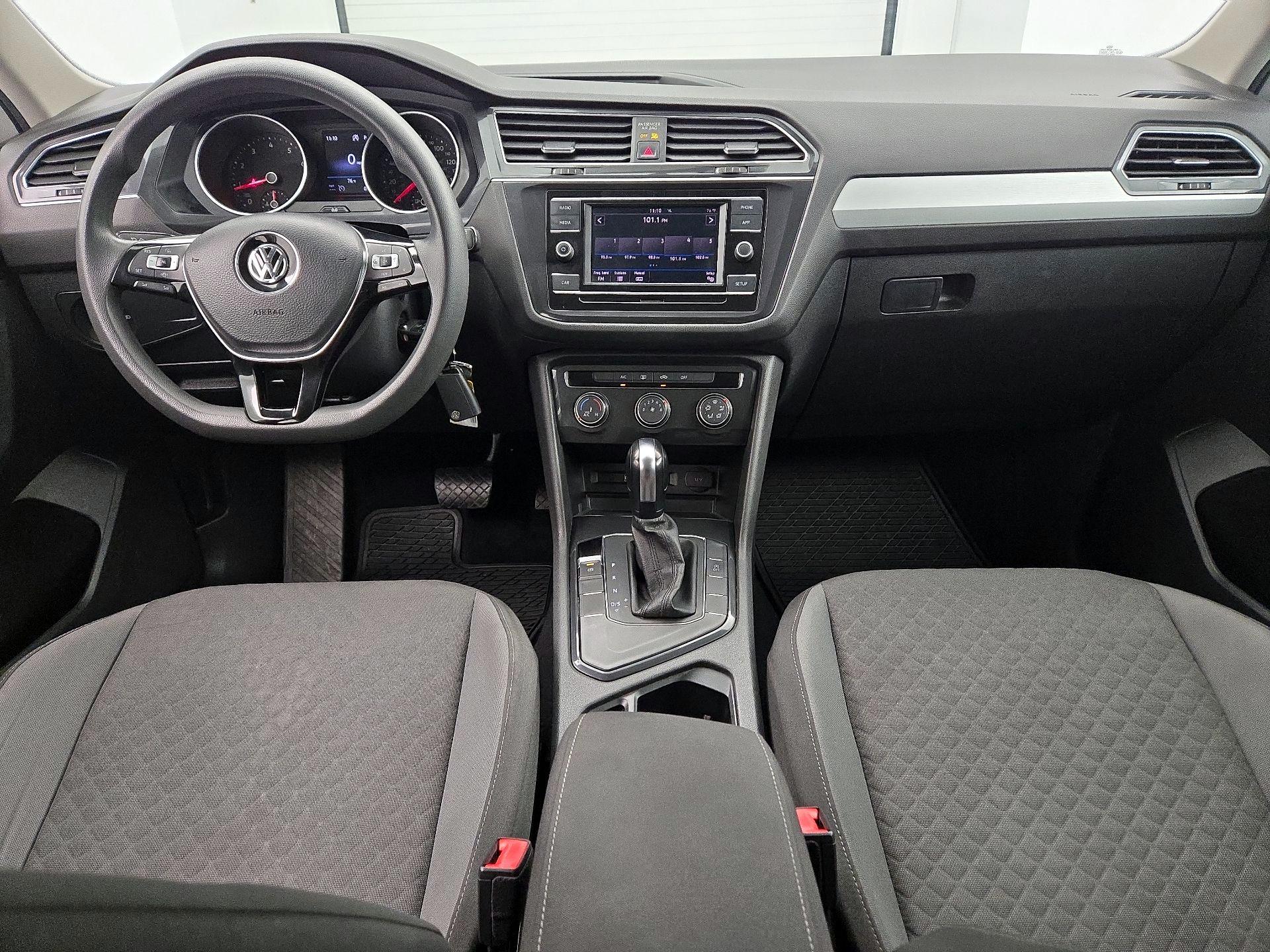 Thumbnail: 2019 Volkswagen Tiguan - 9