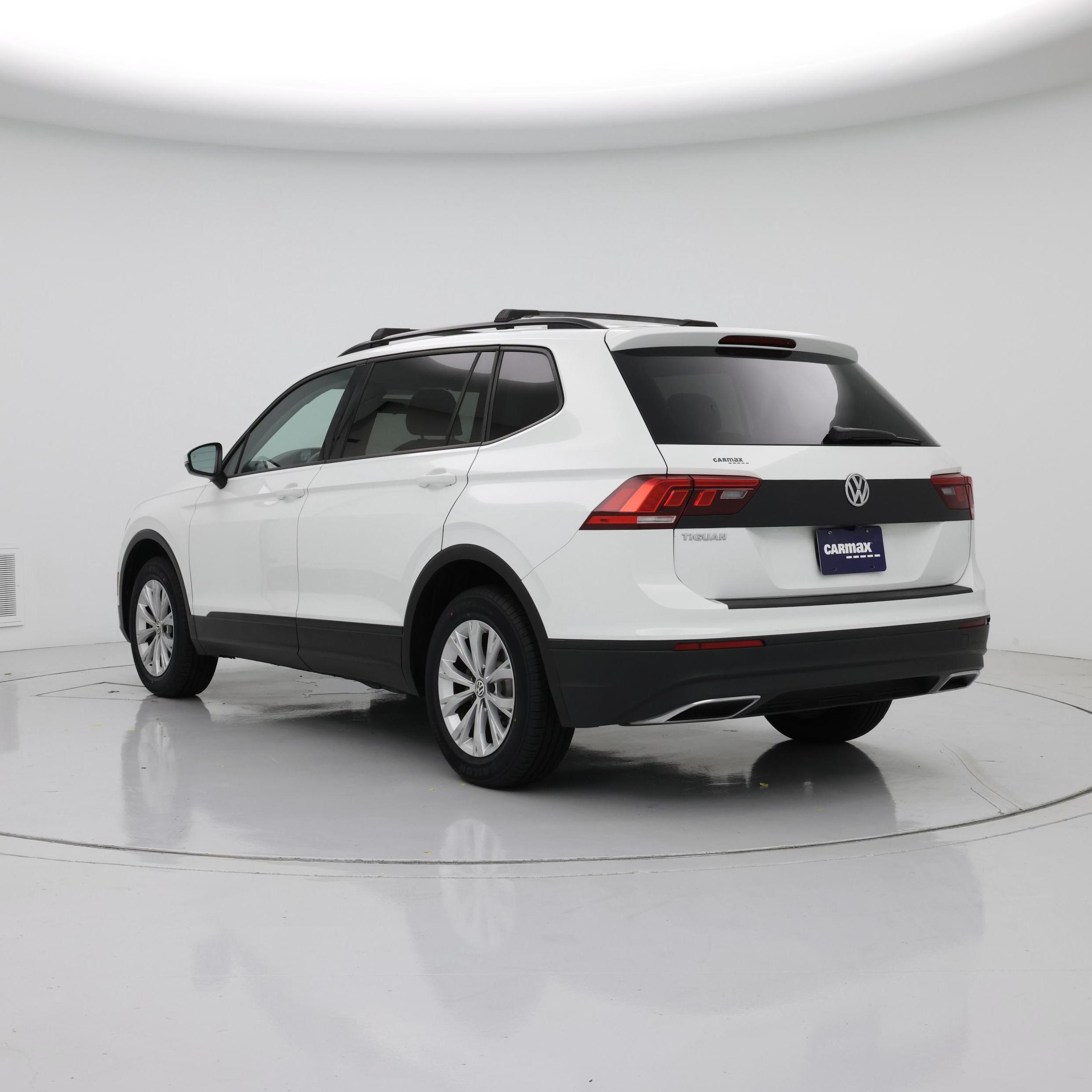 Thumbnail: 2019 Volkswagen Tiguan - 2