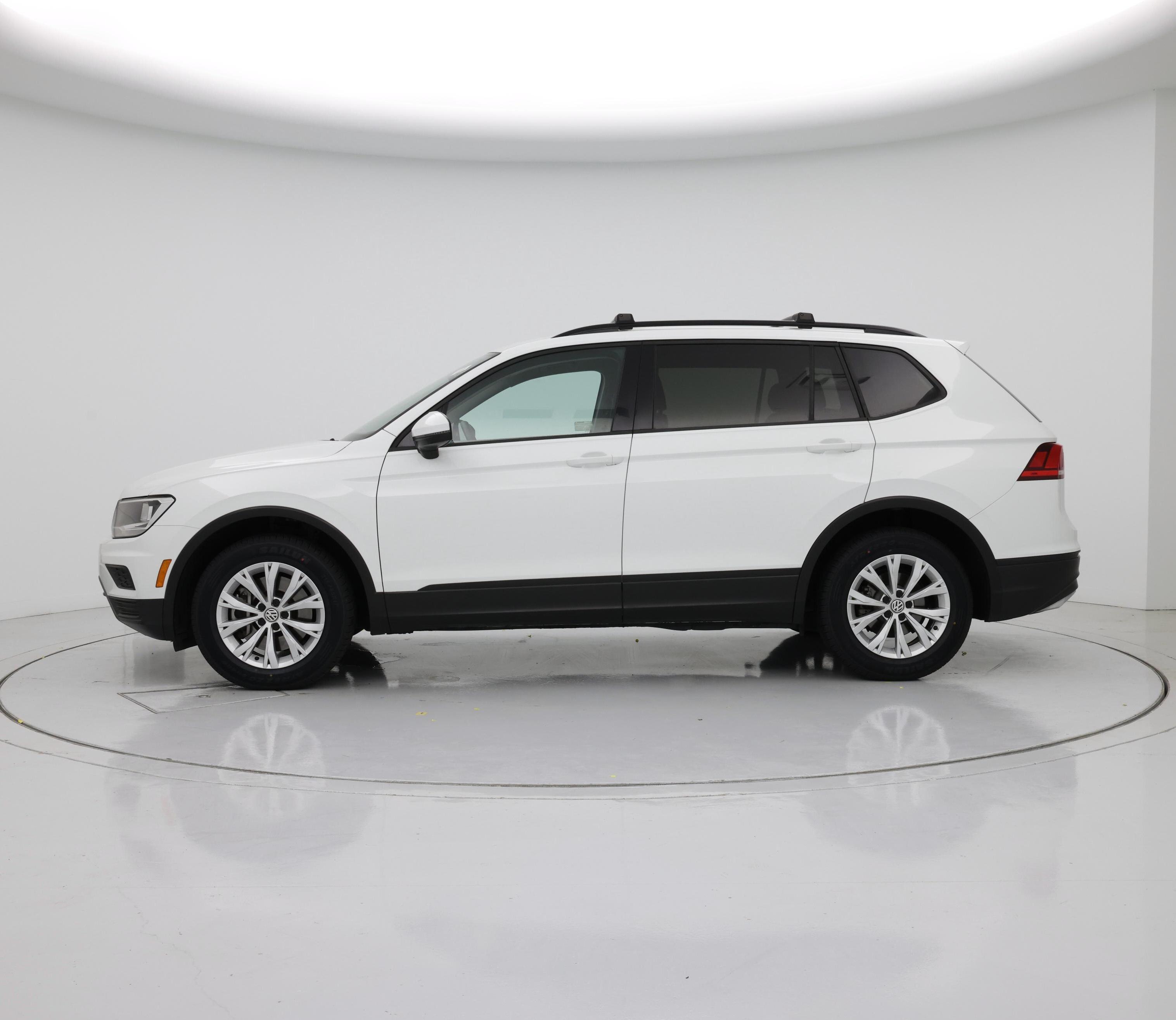 Thumbnail: 2019 Volkswagen Tiguan - 3