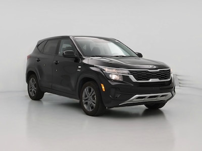 Black 2021 Kia Seltos LX