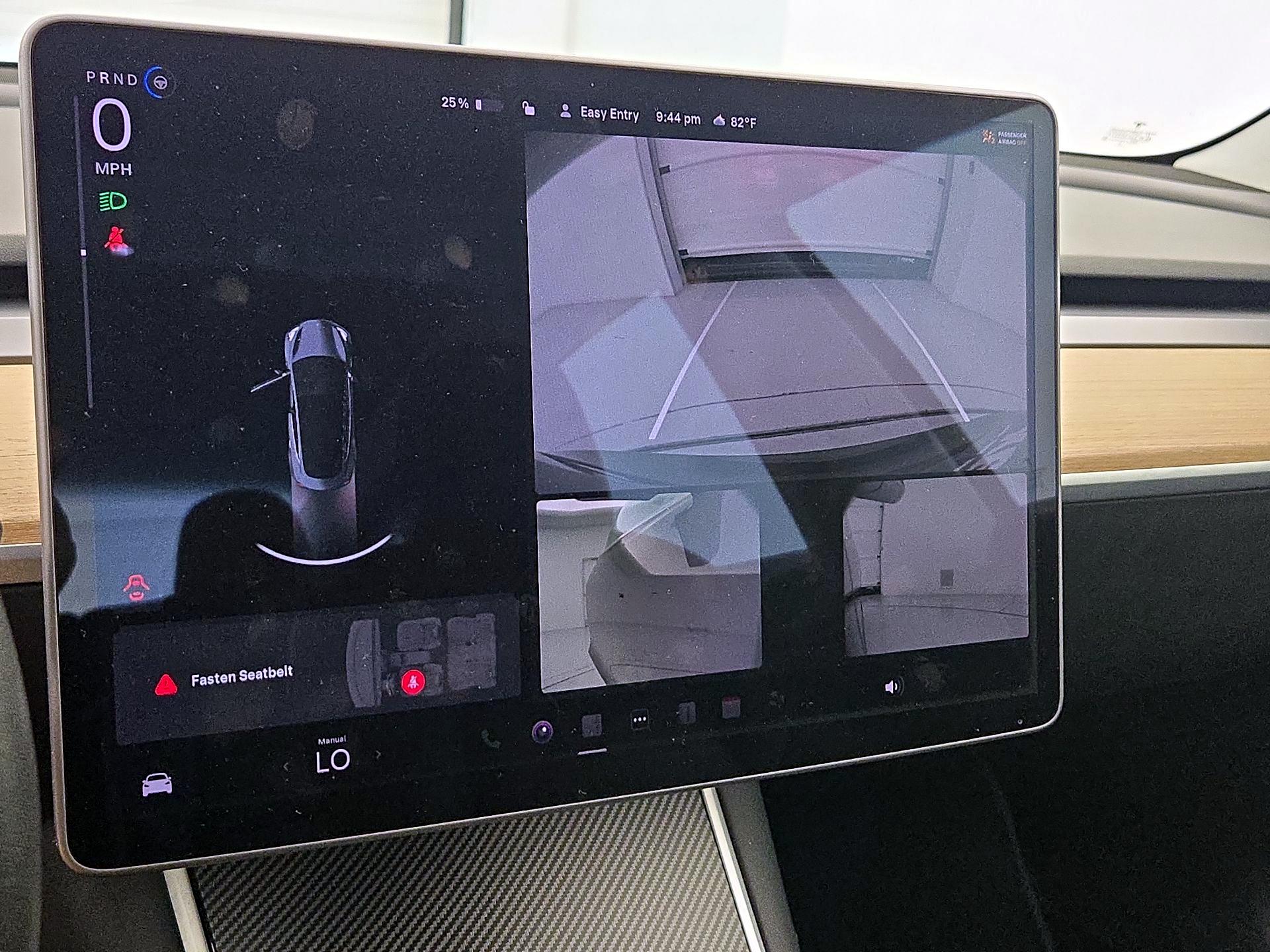 Thumbnail: 2020 Tesla Model 3 - 14