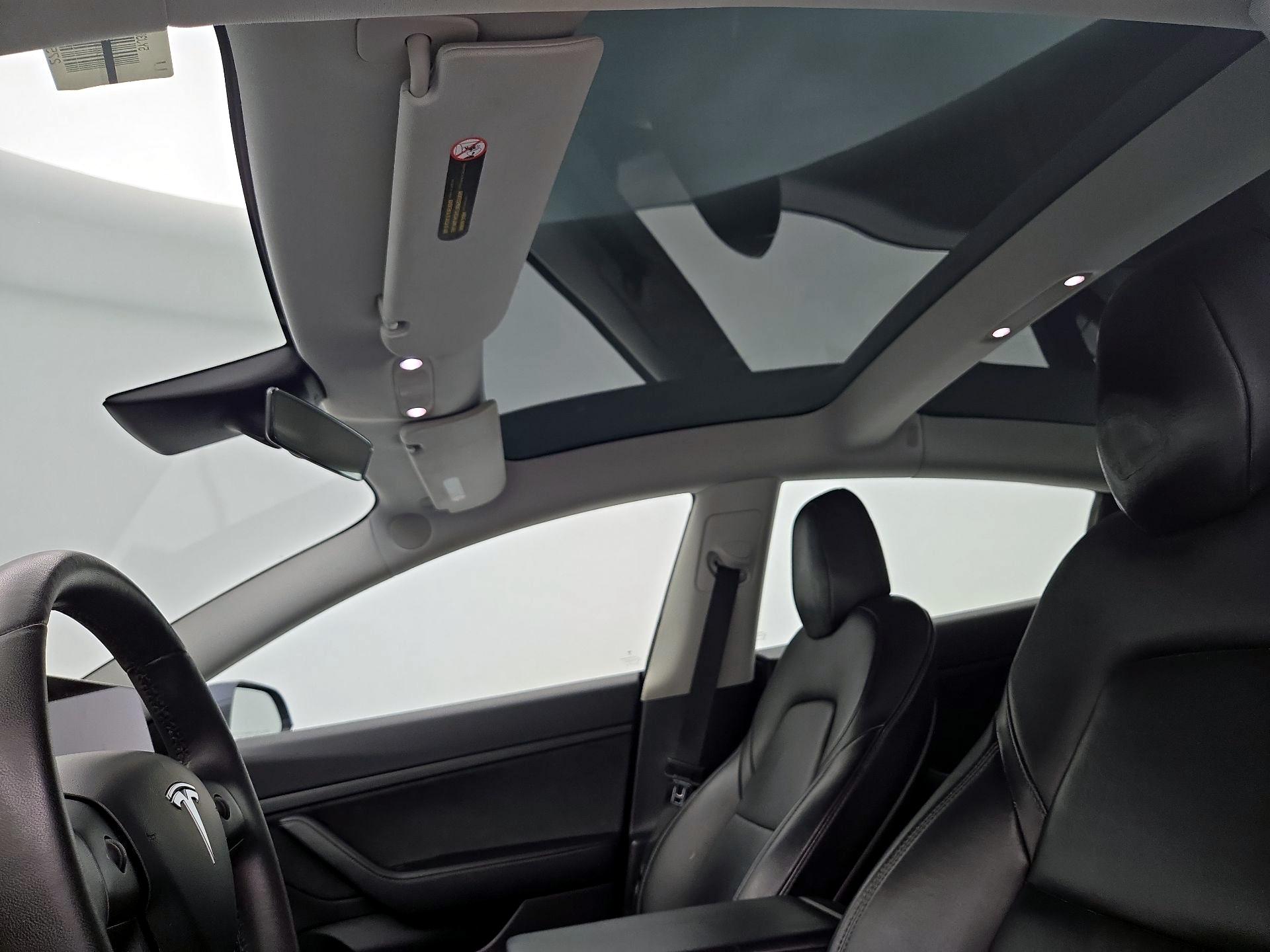 Thumbnail: 2020 Tesla Model 3 - 19