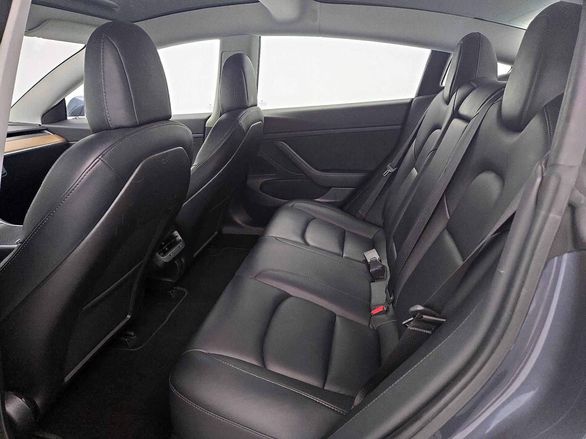 Thumbnail: 2020 Tesla Model 3 - 20