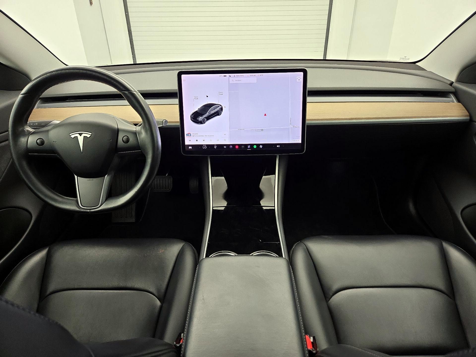 Thumbnail: 2018 Tesla Model 3 - 9