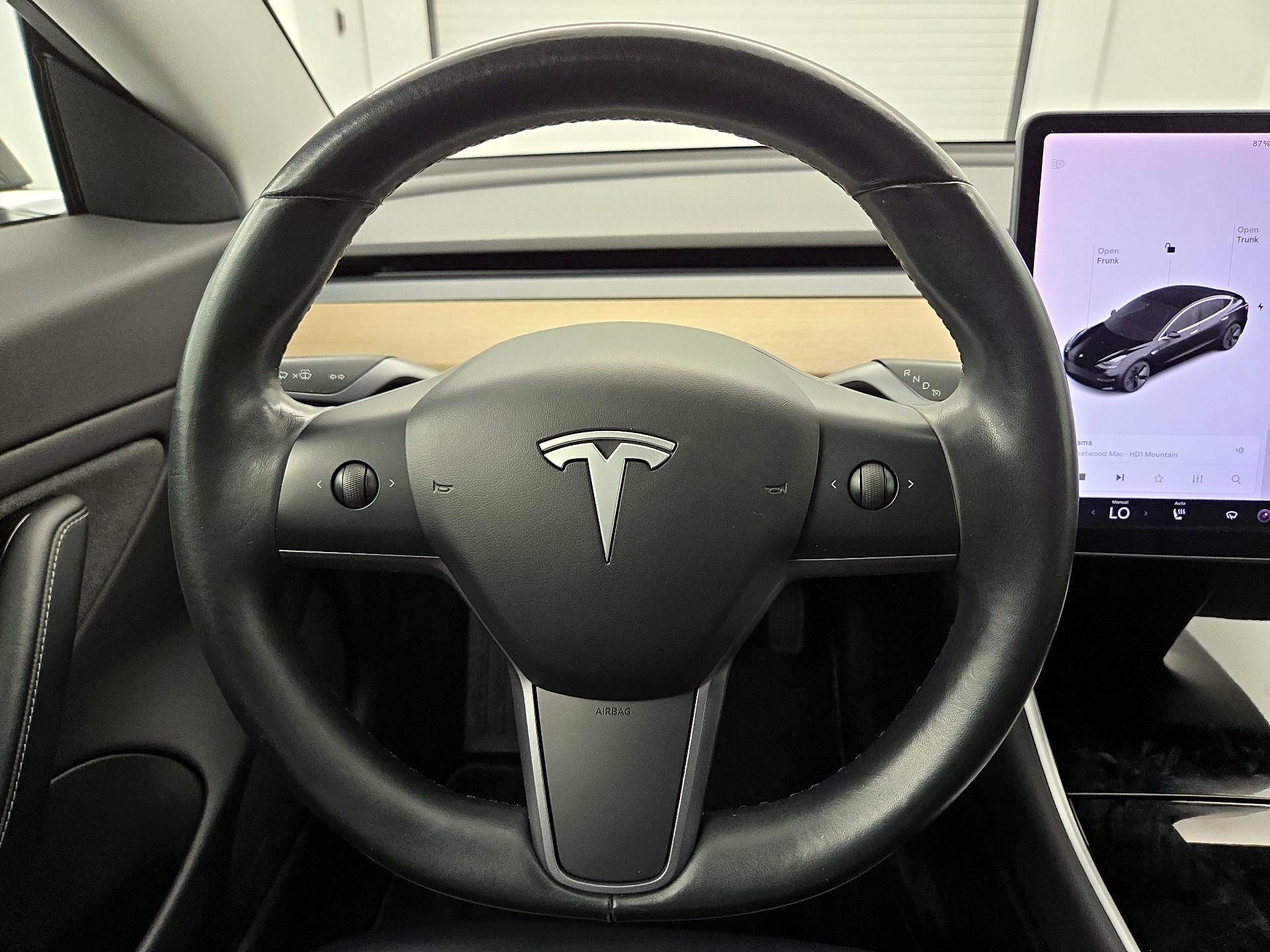 Thumbnail: 2018 Tesla Model 3 - 10