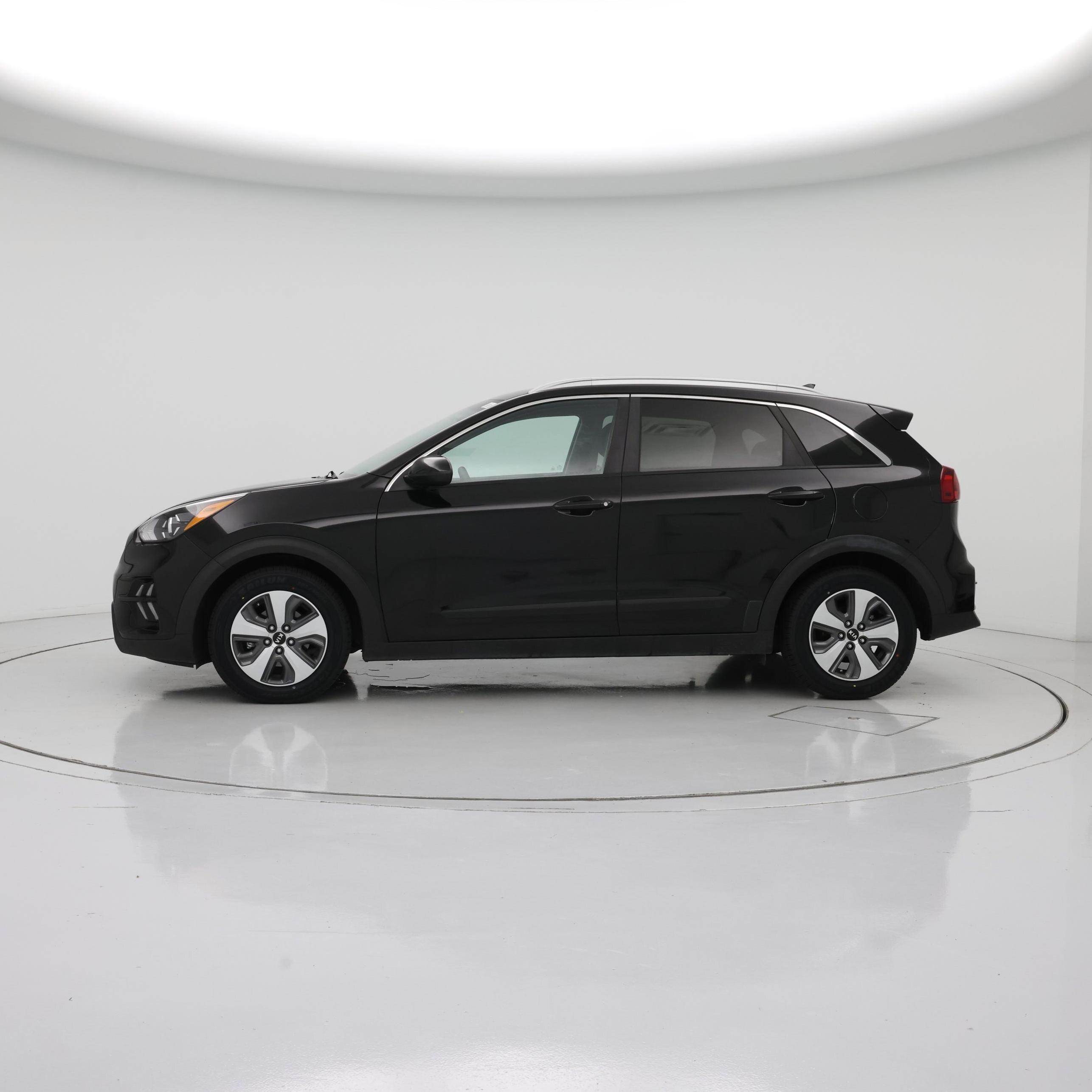 Thumbnail: 2020 Kia Niro - 3