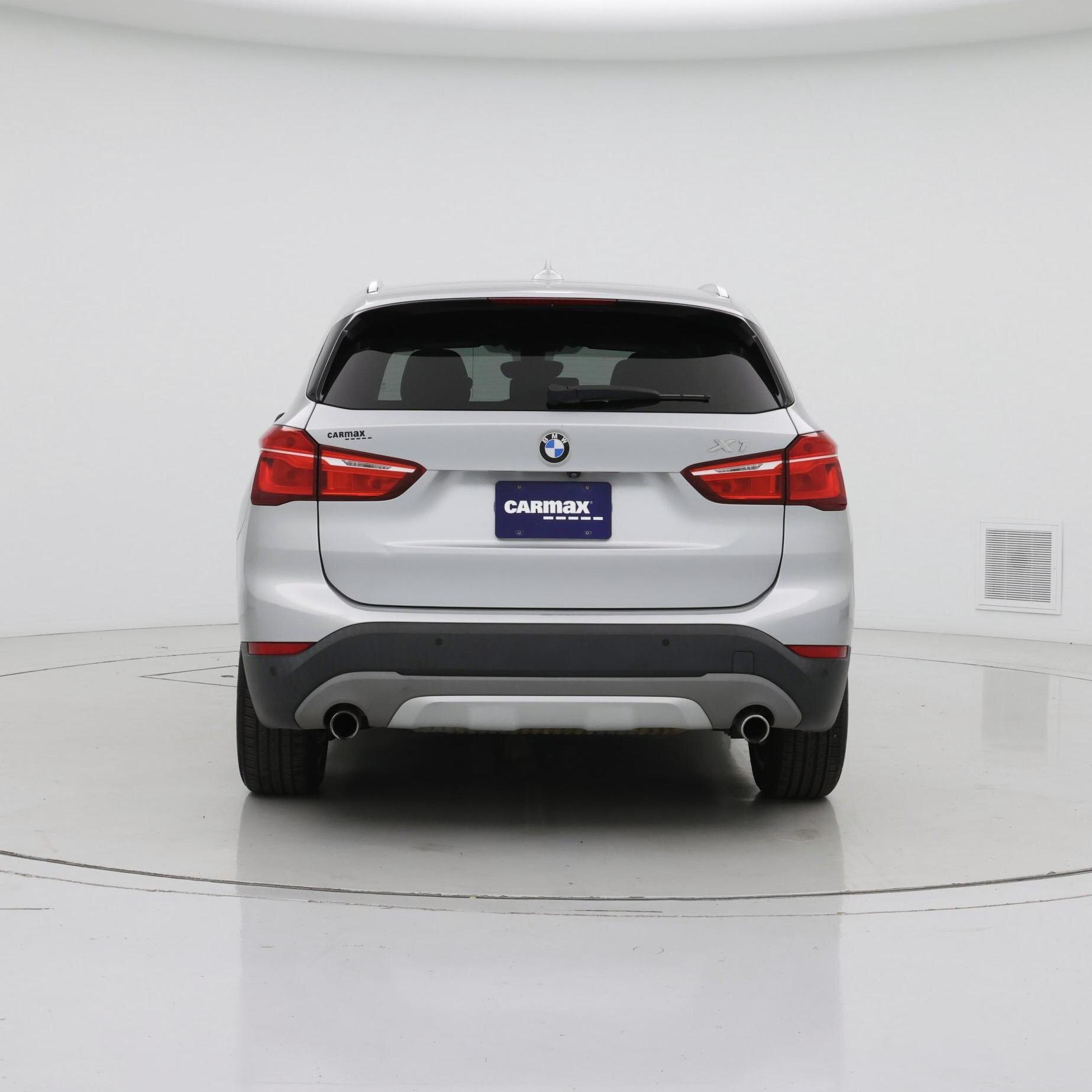 Thumbnail: 2017 BMW X1 - 6