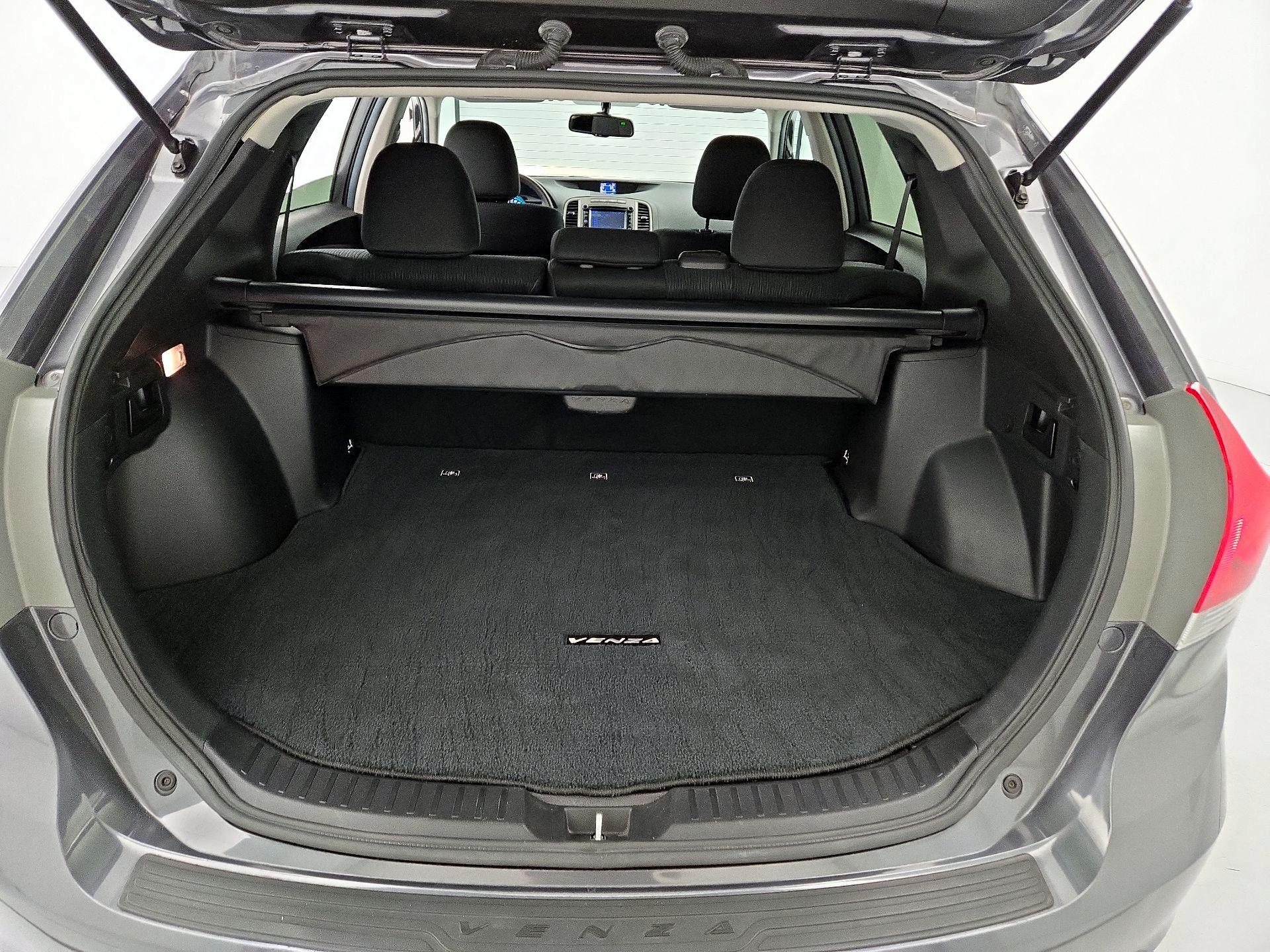 Thumbnail: 2014 Toyota Venza - 19