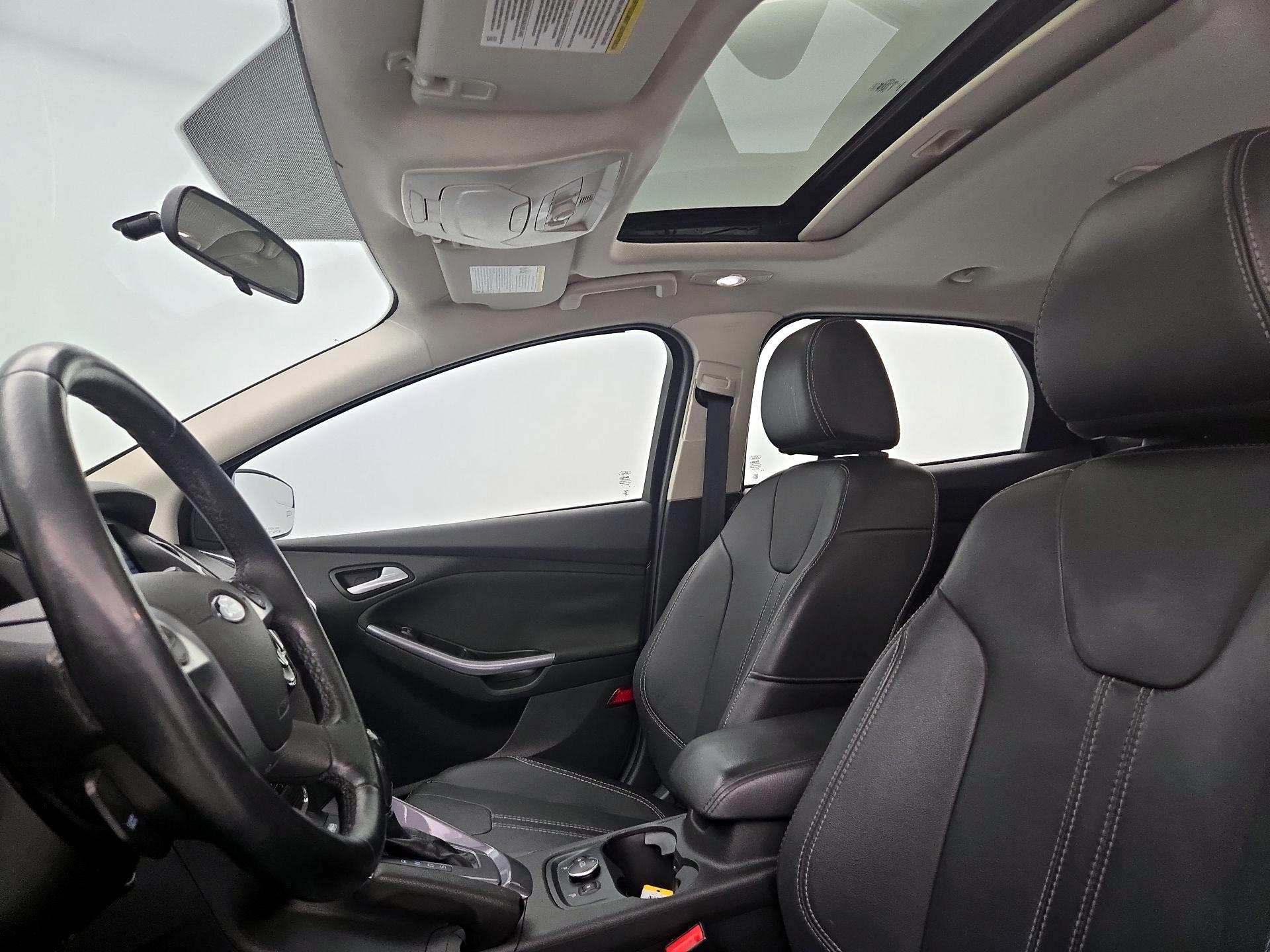 Thumbnail: 2014 Ford Focus - 19