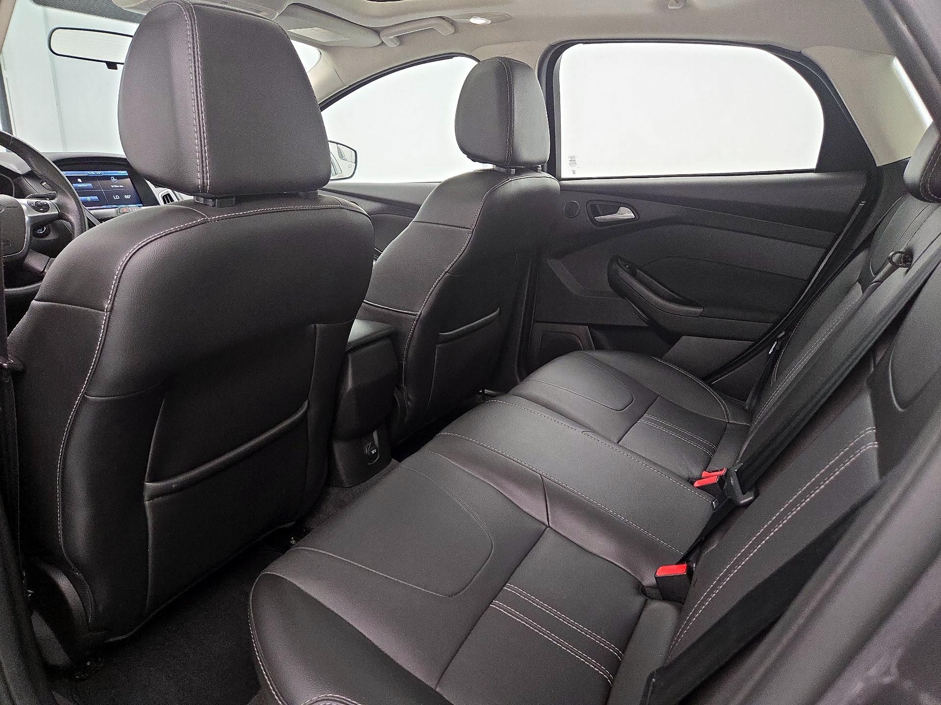 Thumbnail: 2014 Ford Focus - 20