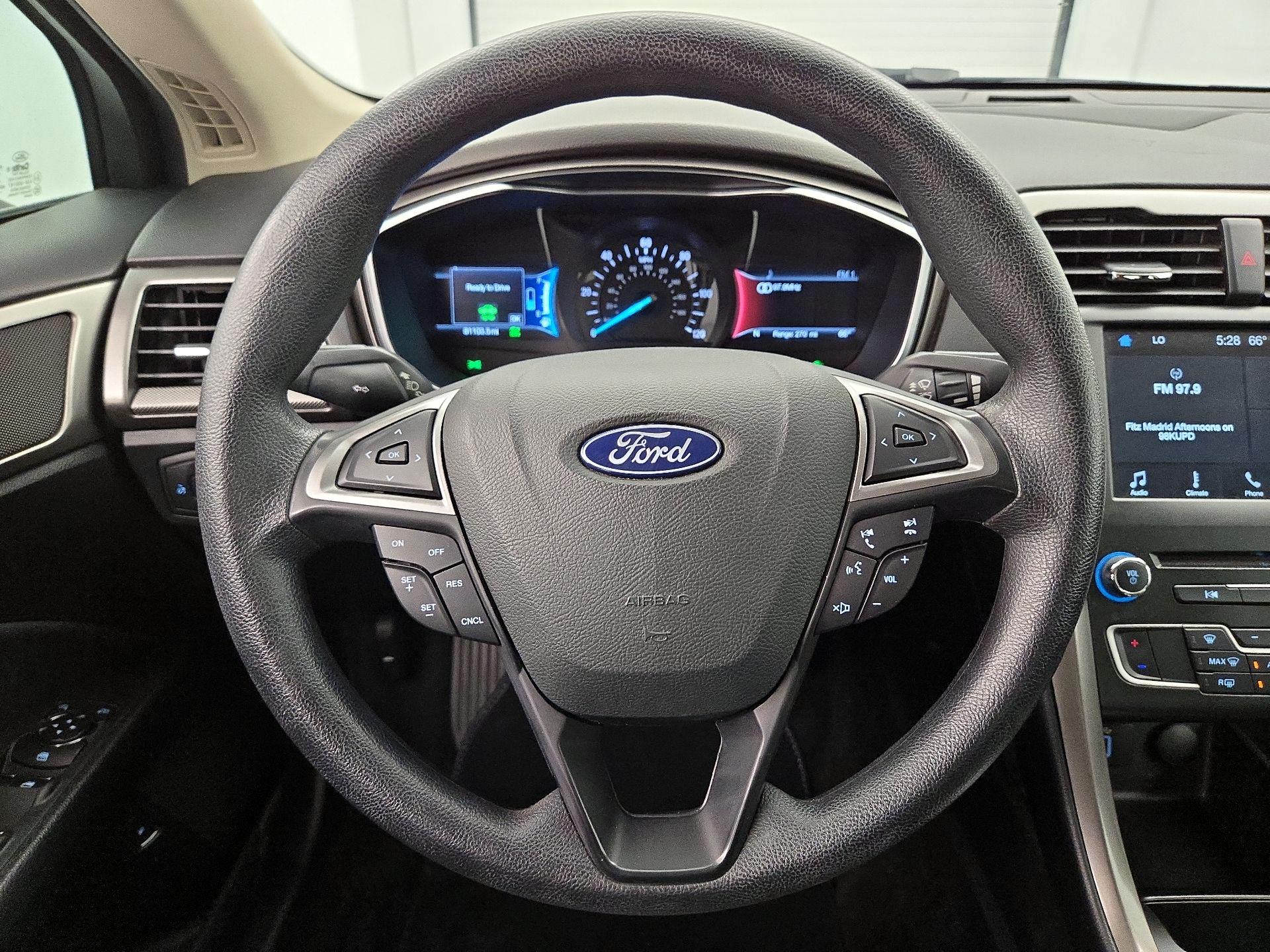 Thumbnail: 2018 Ford Fusion - 10
