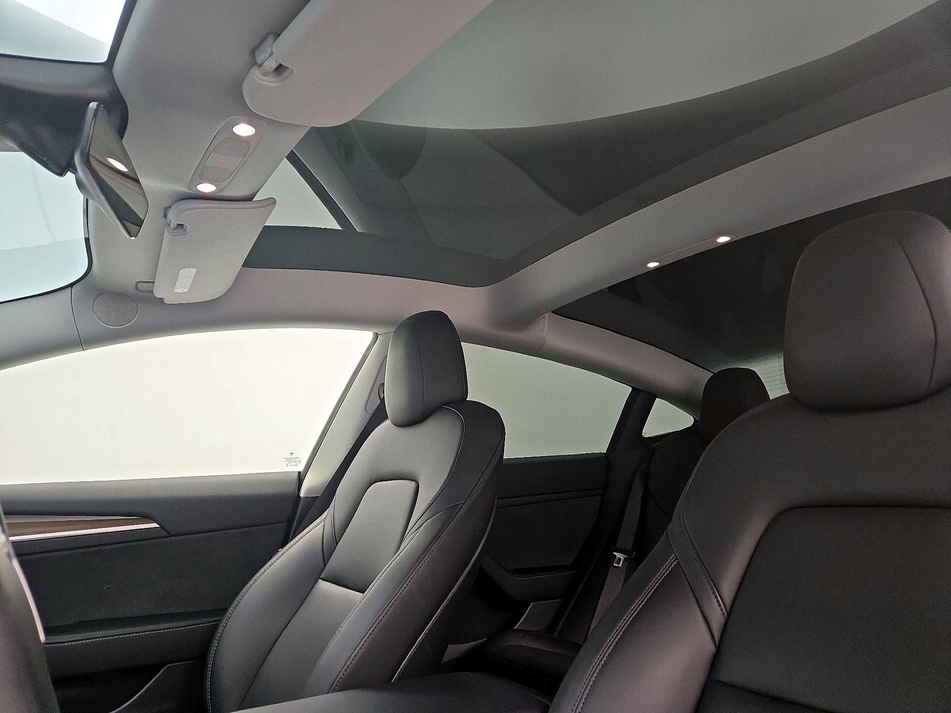 Thumbnail: 2022 Tesla Model 3 - 19