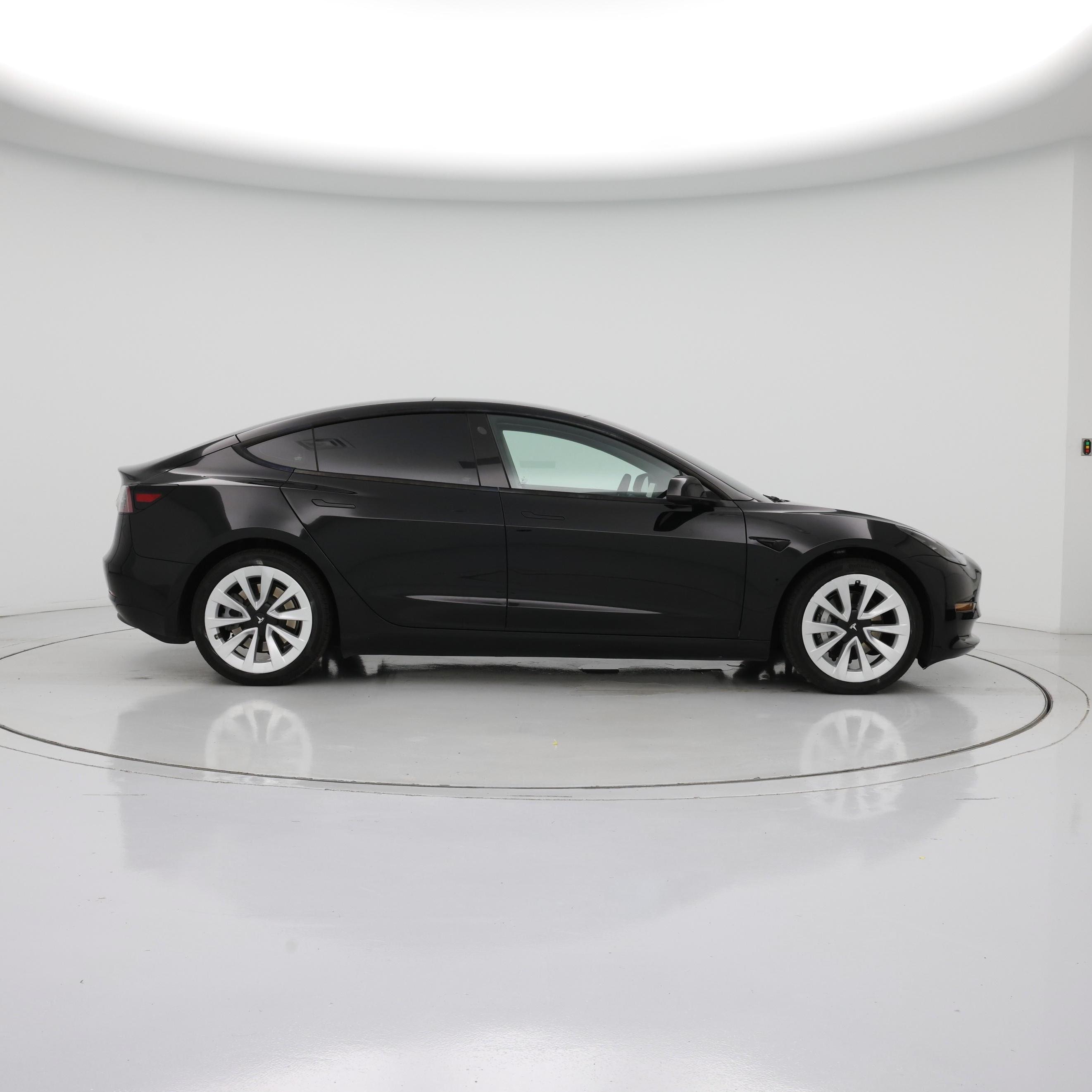 Thumbnail: 2022 Tesla Model 3 - 7