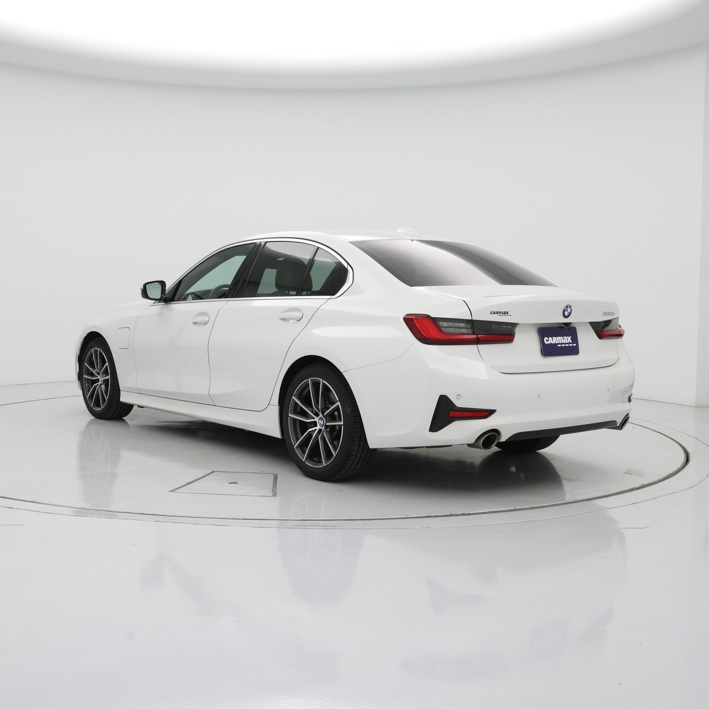 Thumbnail: 2021 BMW 3 Series - 2