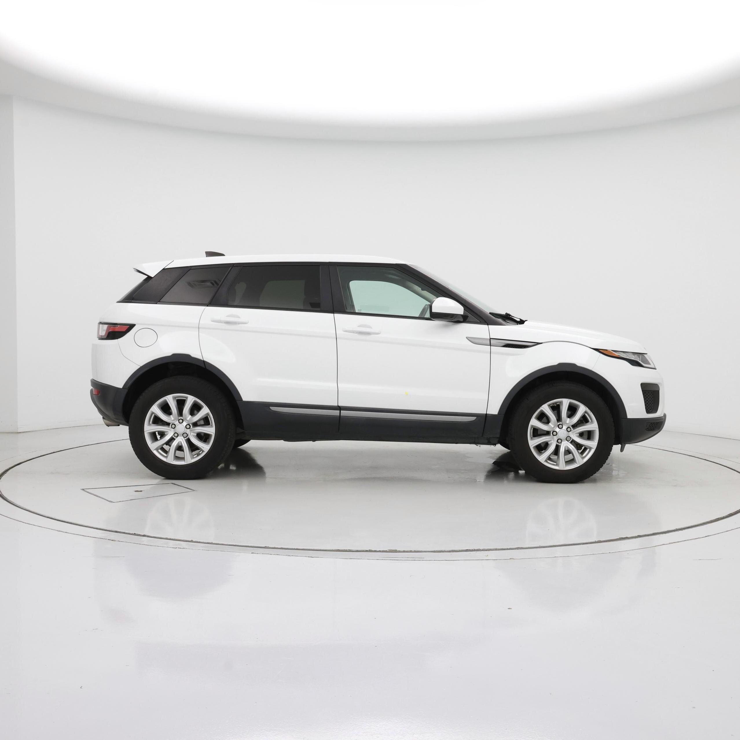 Thumbnail: 2019 Land Rover Range Rover Evoque - 7