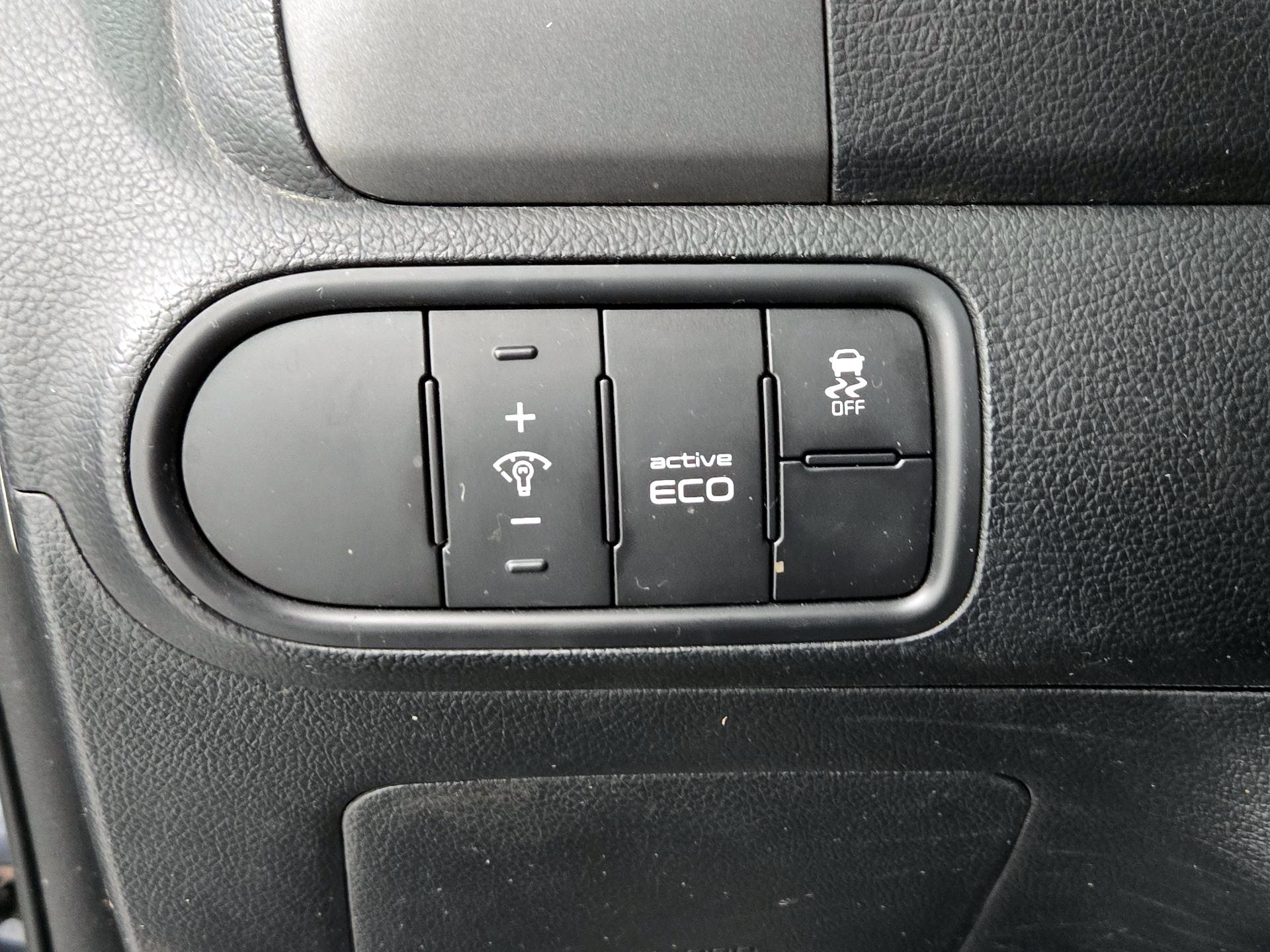 Thumbnail: 2014 Kia Forte - 13