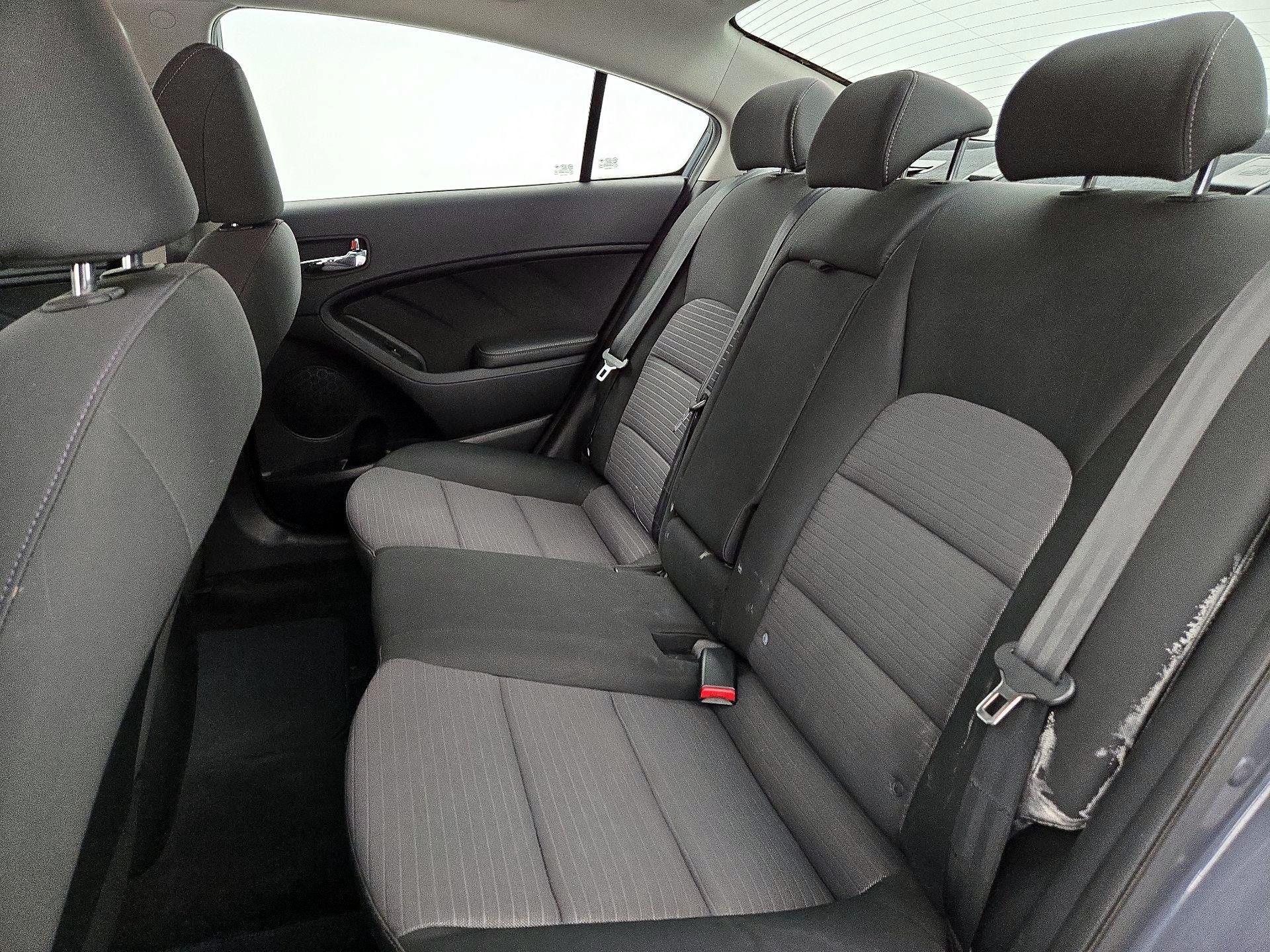 Thumbnail: 2014 Kia Forte - 18