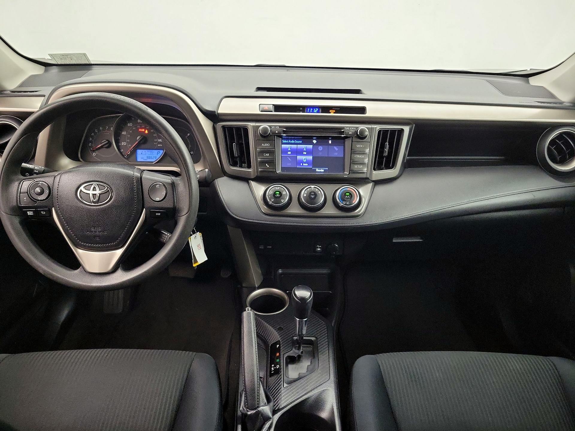 Thumbnail: 2015 Toyota RAV4 - 9