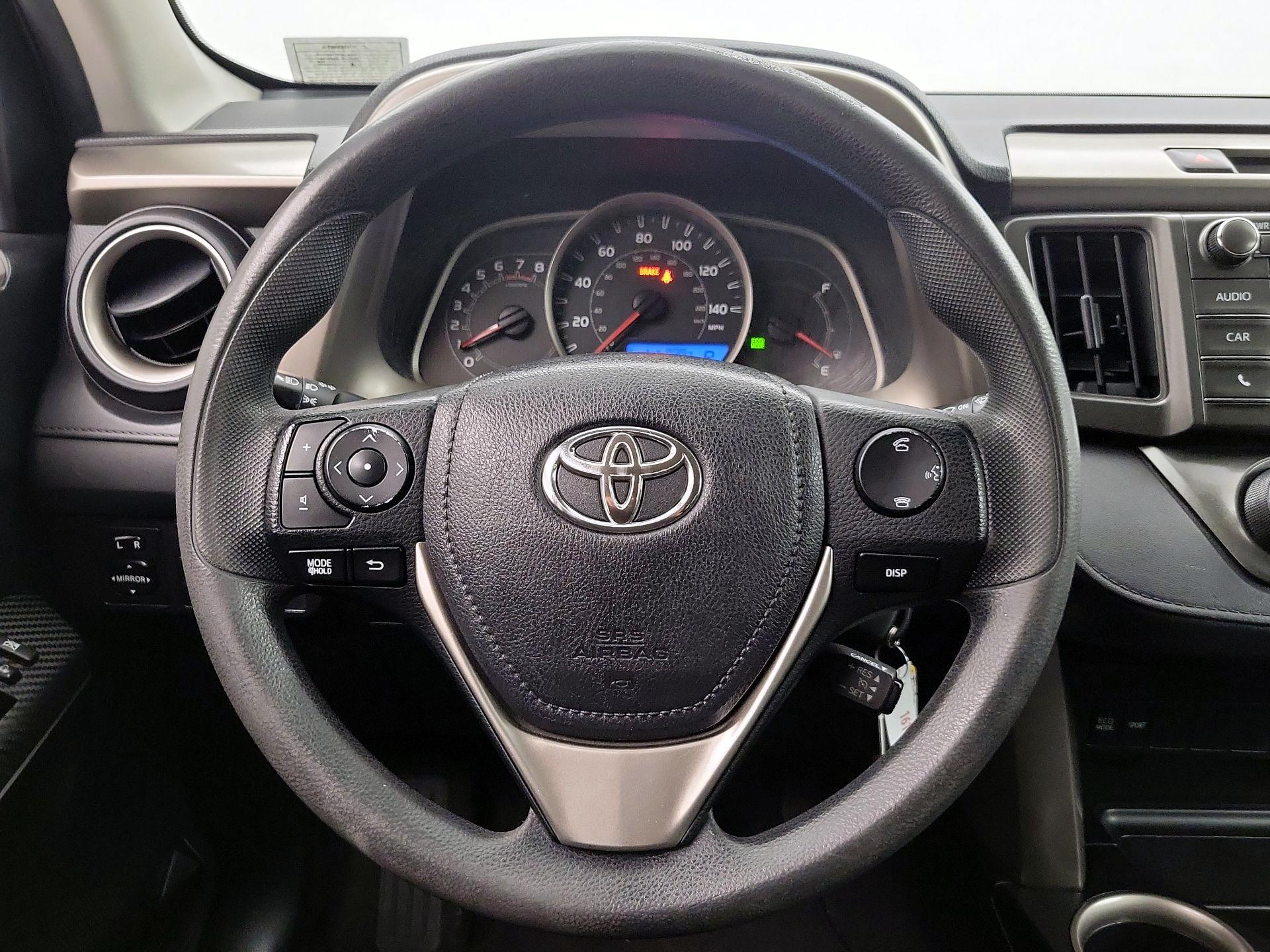 Thumbnail: 2015 Toyota RAV4 - 10