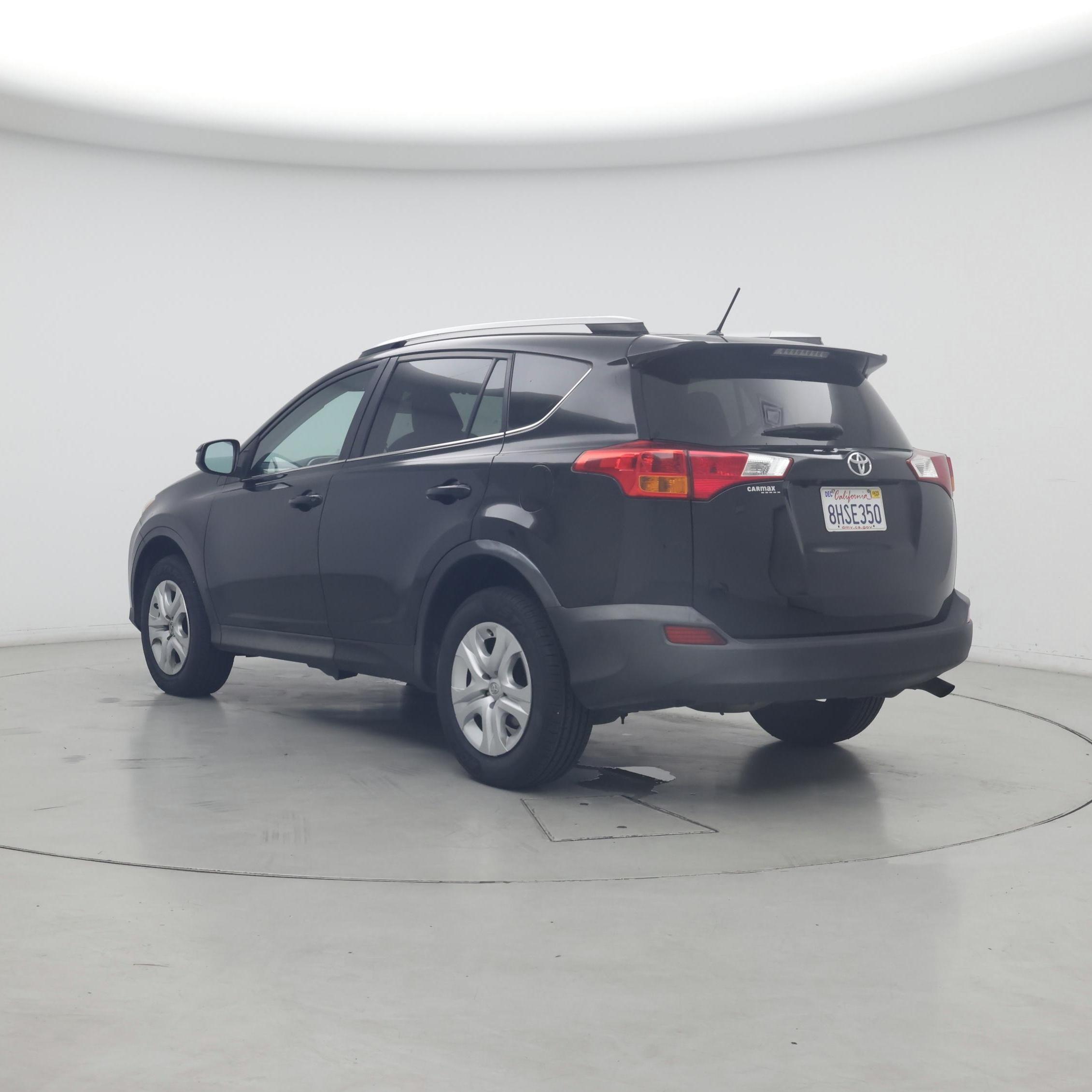 Thumbnail: 2015 Toyota RAV4 - 2