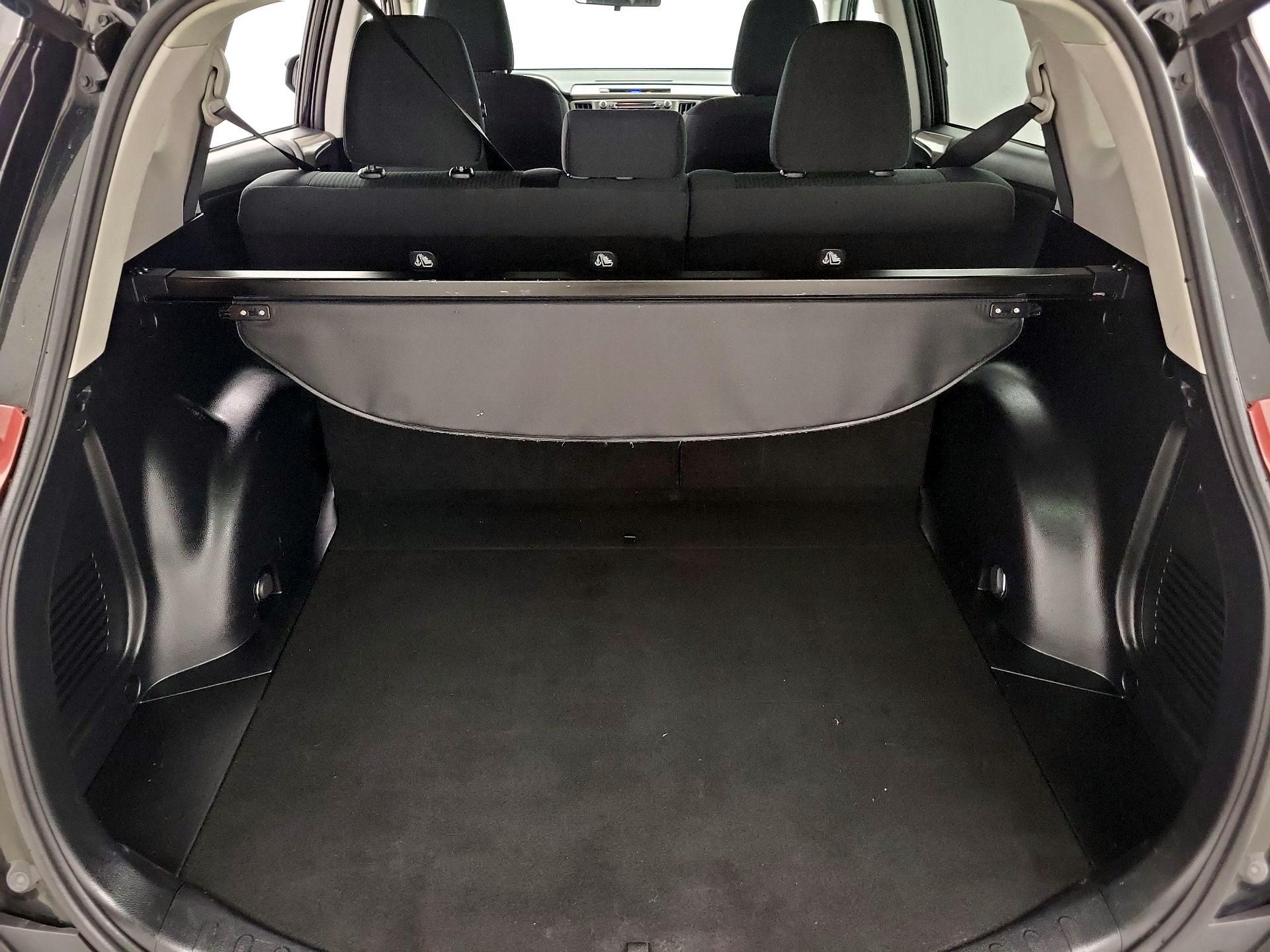 Thumbnail: 2015 Toyota RAV4 - 20