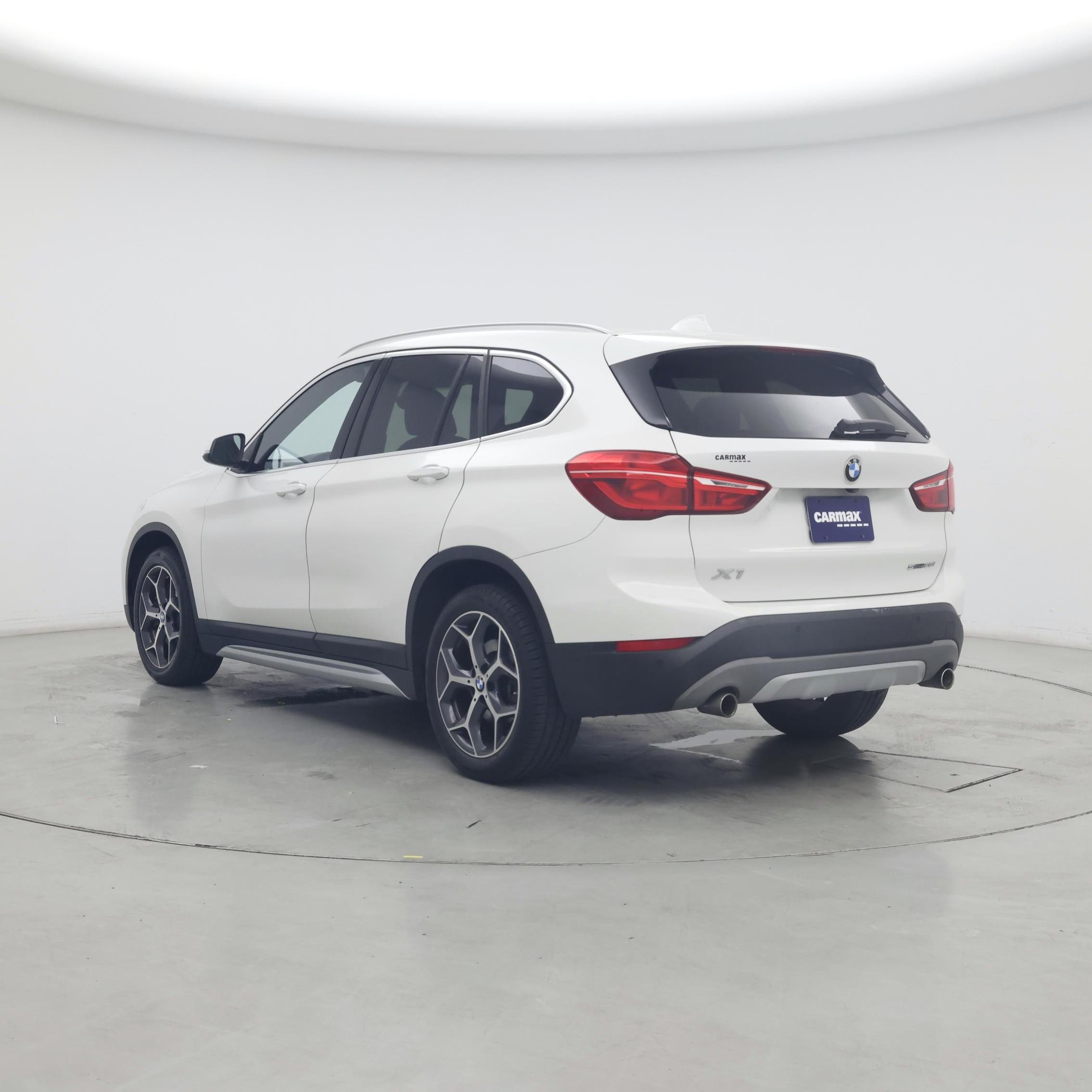 Thumbnail: 2019 BMW X1 - 2