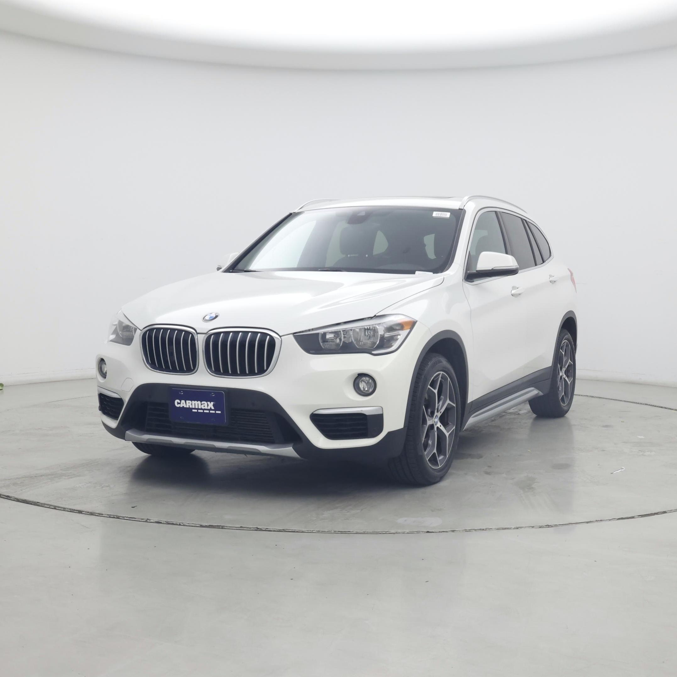 Thumbnail: 2019 BMW X1 - 4