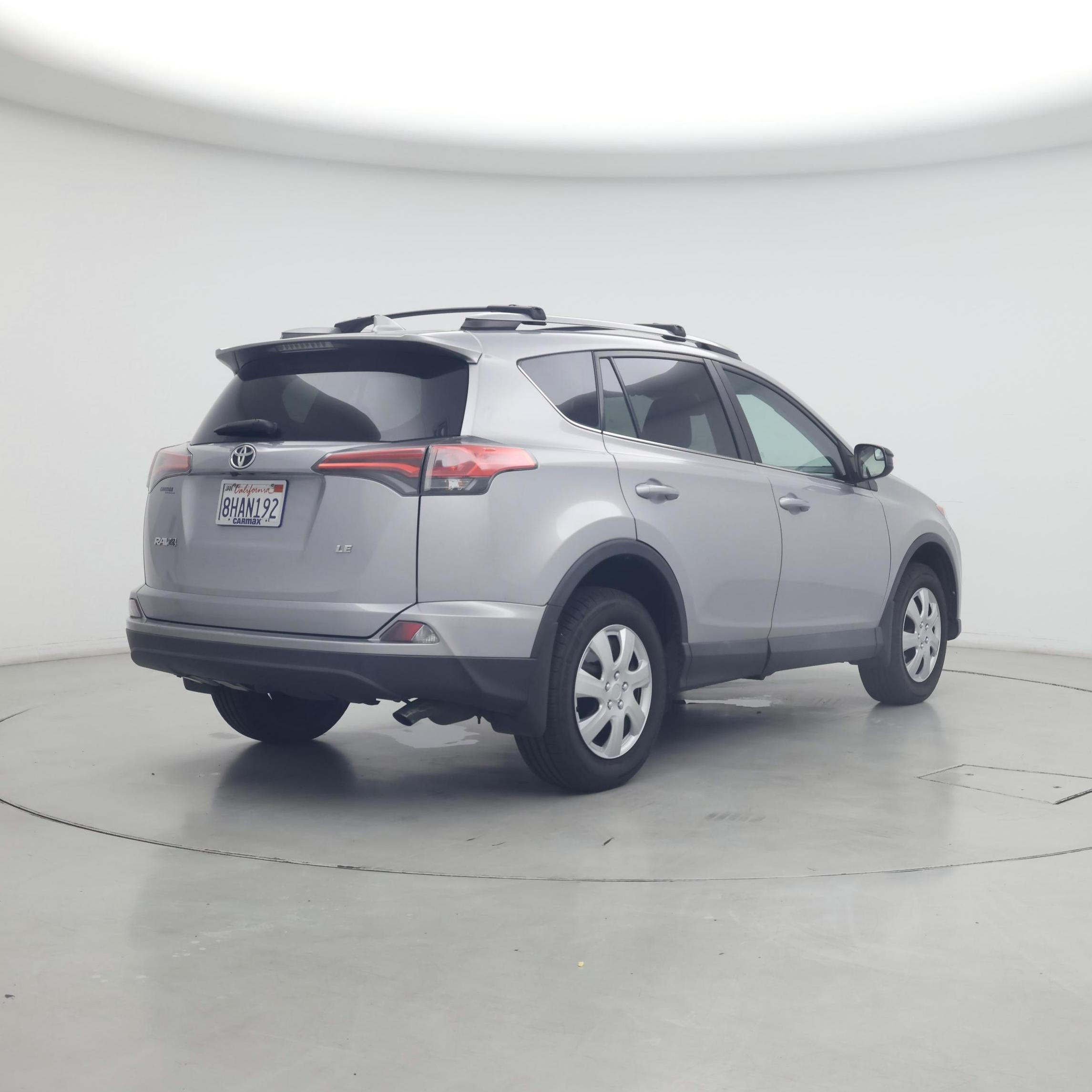 Thumbnail: 2018 Toyota RAV4 - 8