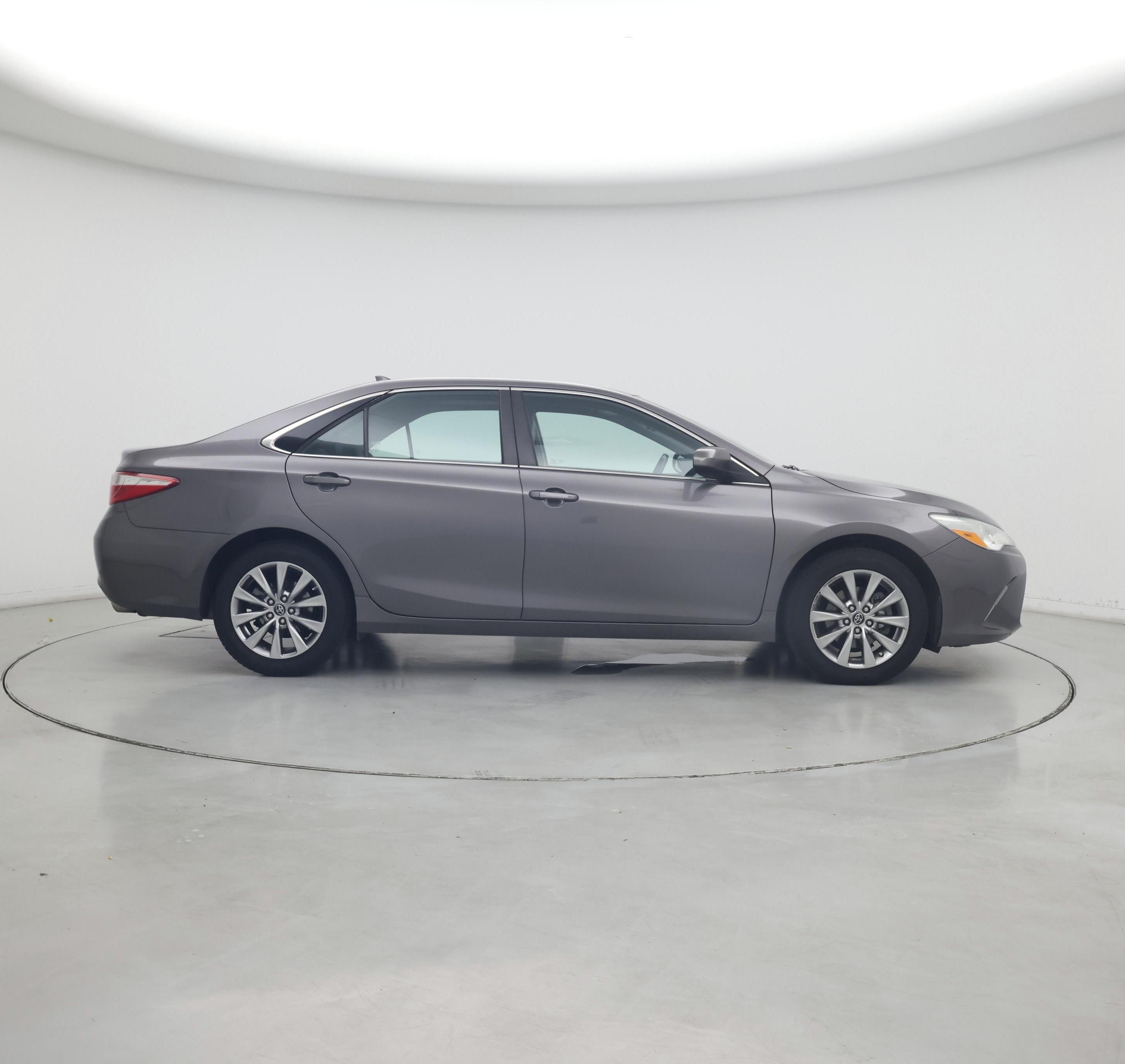Thumbnail: 2016 Toyota Camry - 7