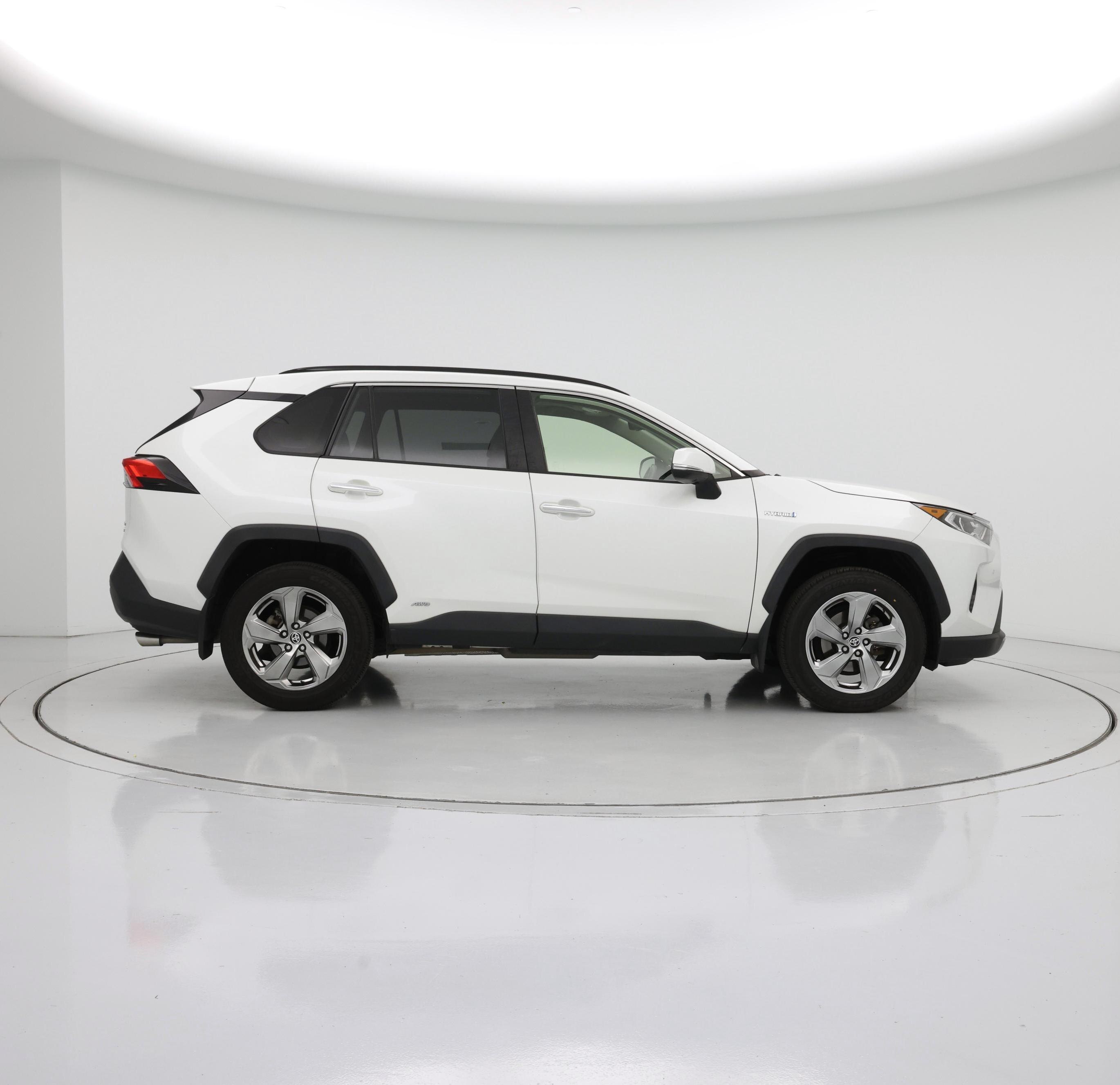 Thumbnail: 2020 Toyota RAV4 - 7