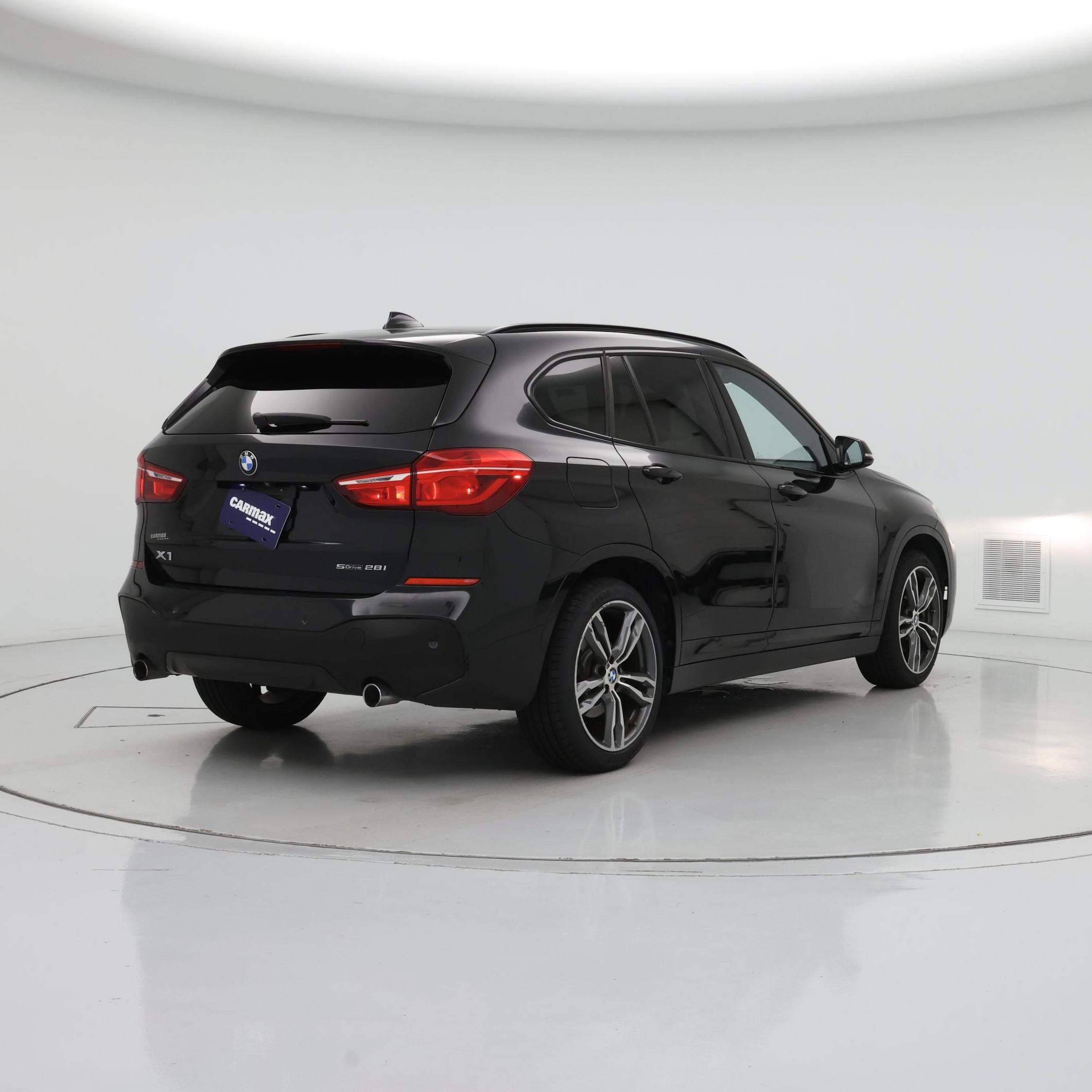 Thumbnail: 2019 BMW X1 - 8