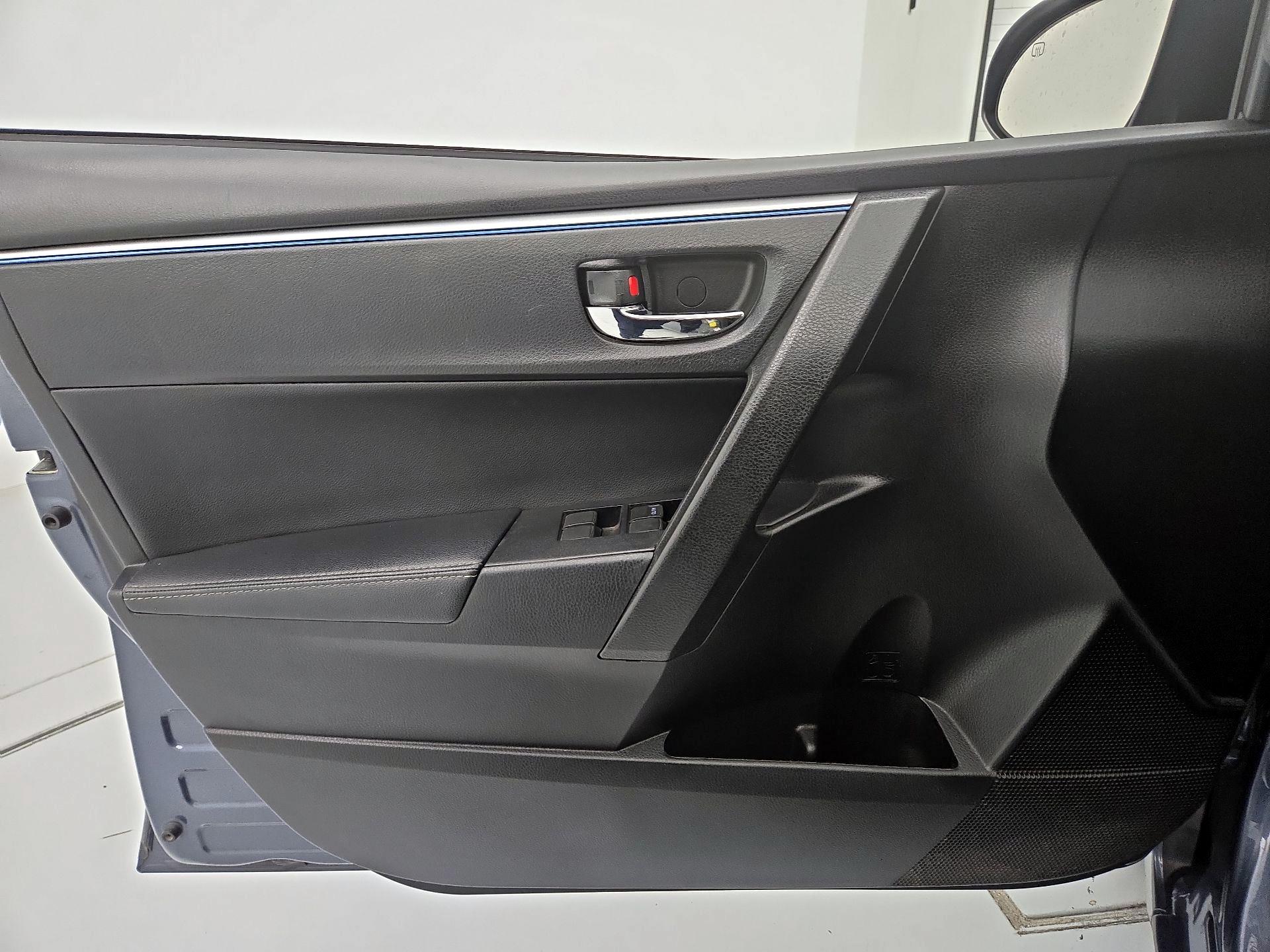 Thumbnail: 2016 Toyota Corolla - 12