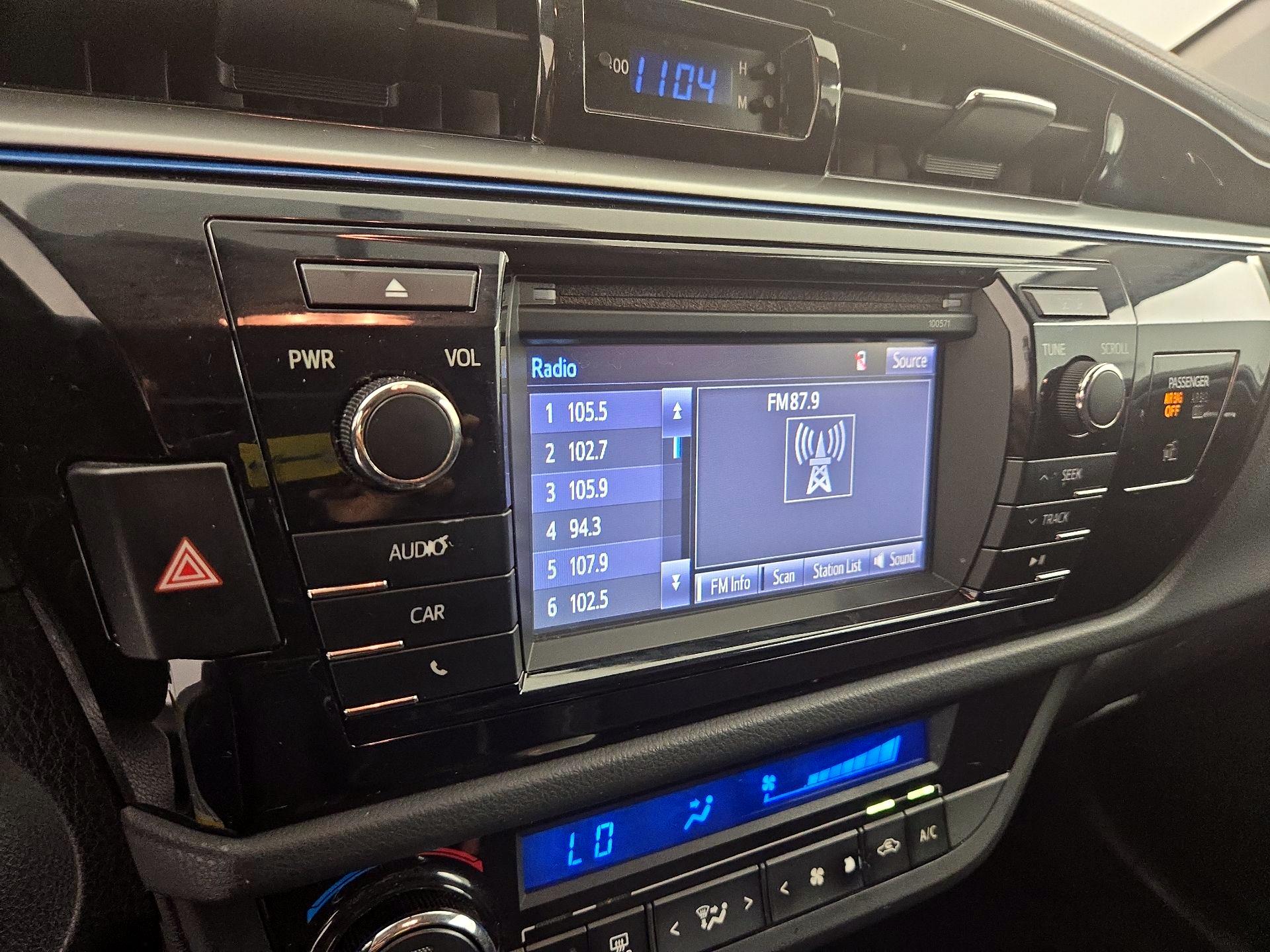 Thumbnail: 2016 Toyota Corolla - 15