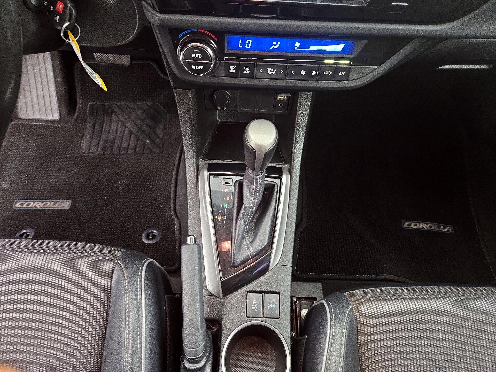 Thumbnail: 2016 Toyota Corolla - 17