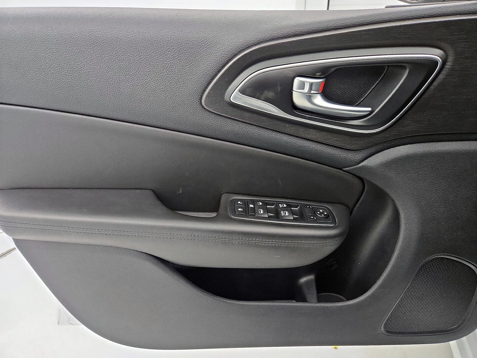 Thumbnail: 2017 Chrysler 200 - 12