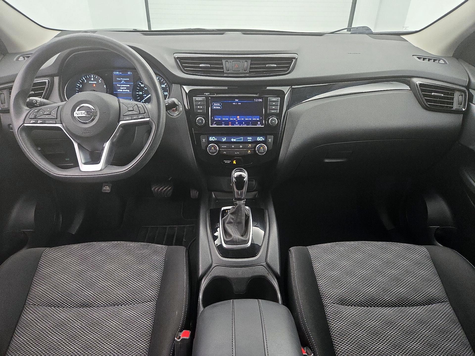 Thumbnail: 2019 Nissan Rogue Sport - 9