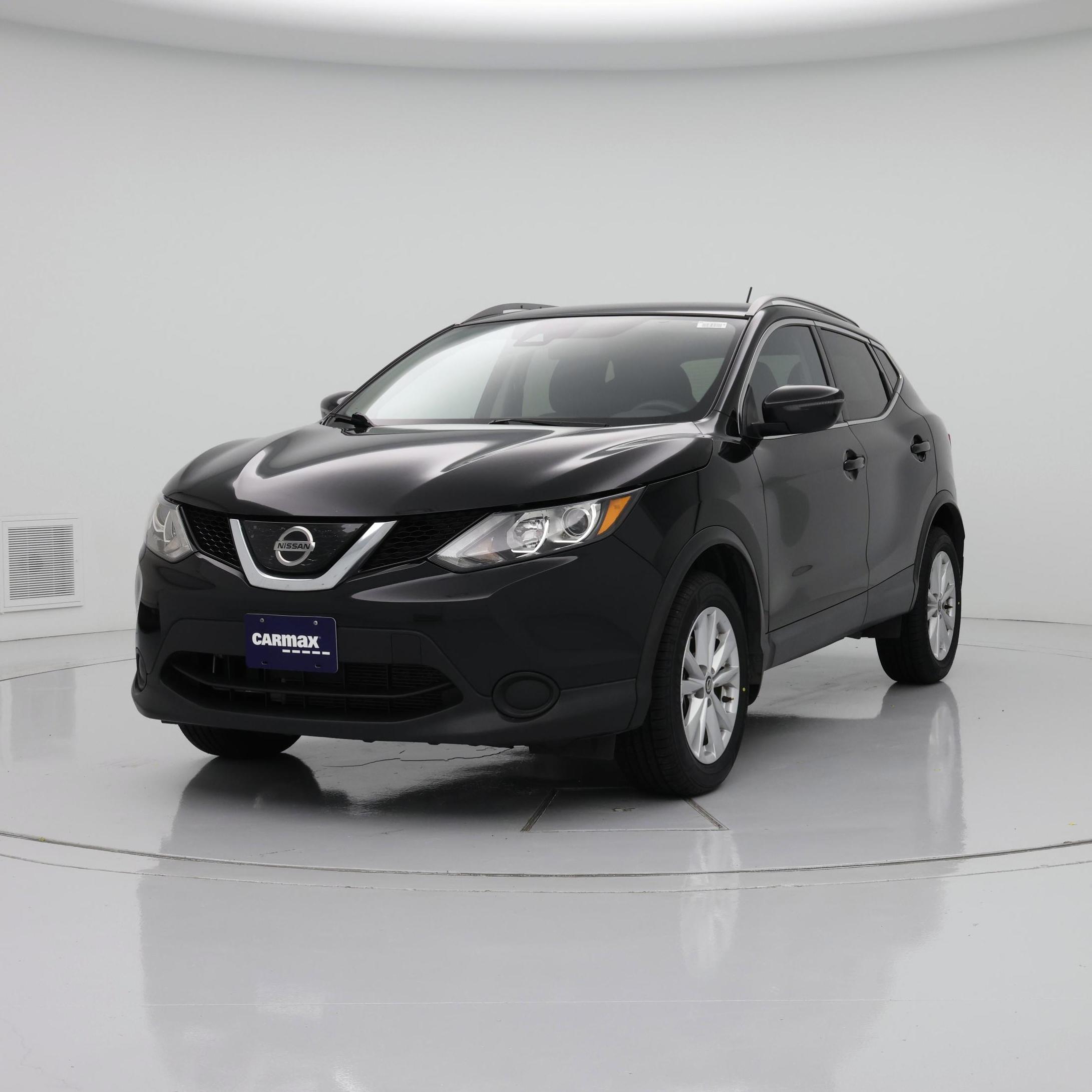 Thumbnail: 2019 Nissan Rogue Sport - 4