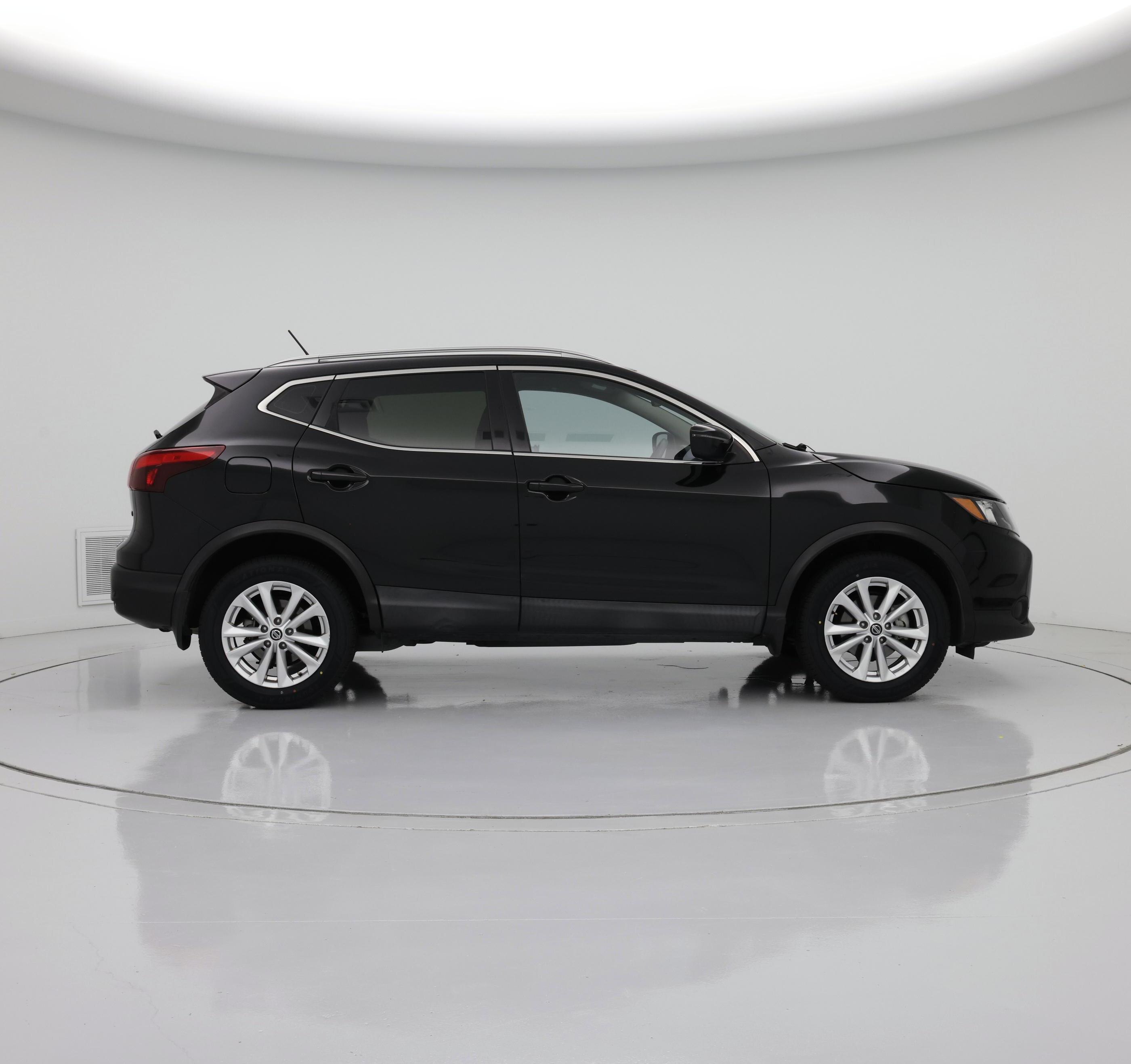 Thumbnail: 2019 Nissan Rogue Sport - 7
