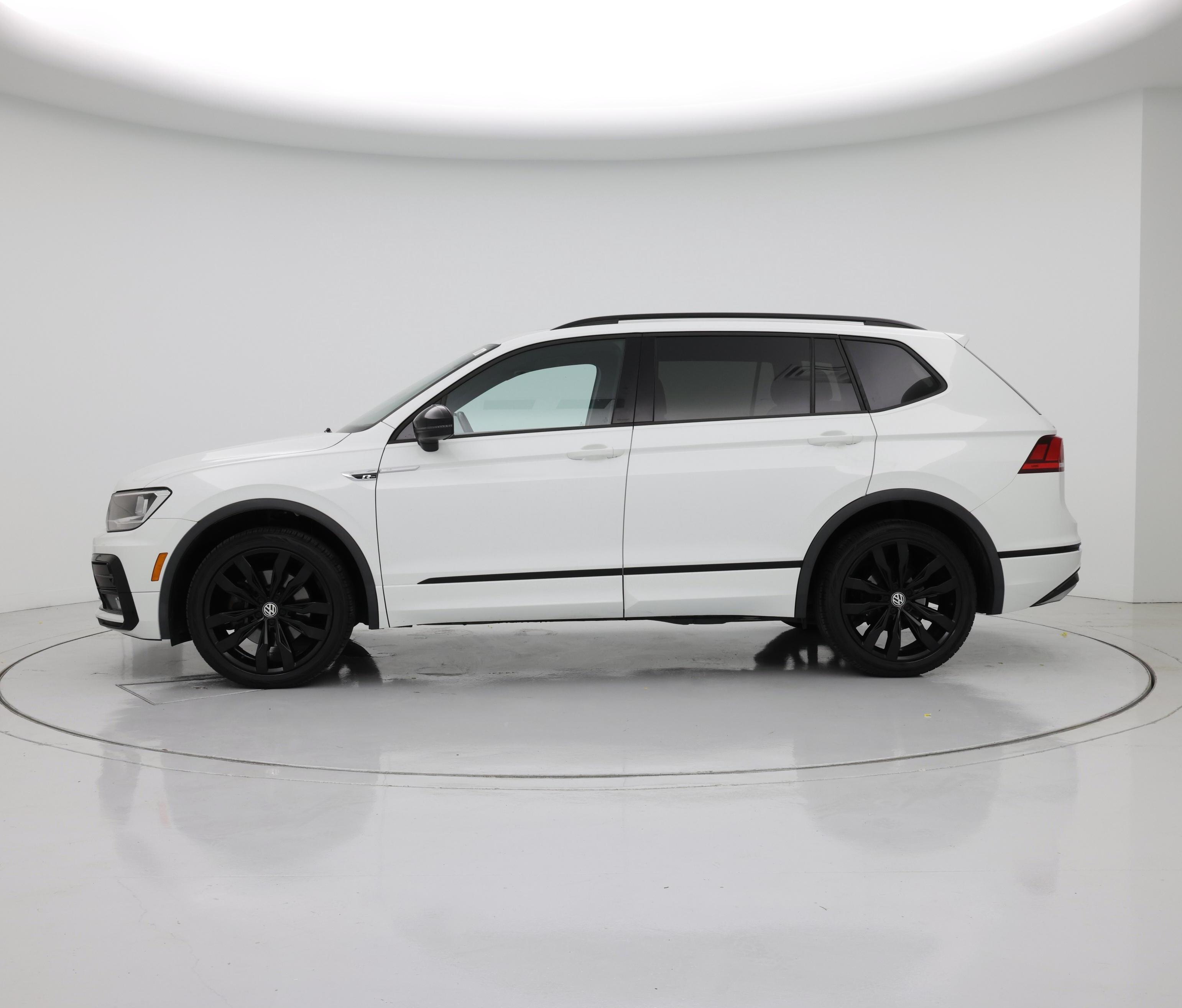 Thumbnail: 2021 Volkswagen Tiguan - 3