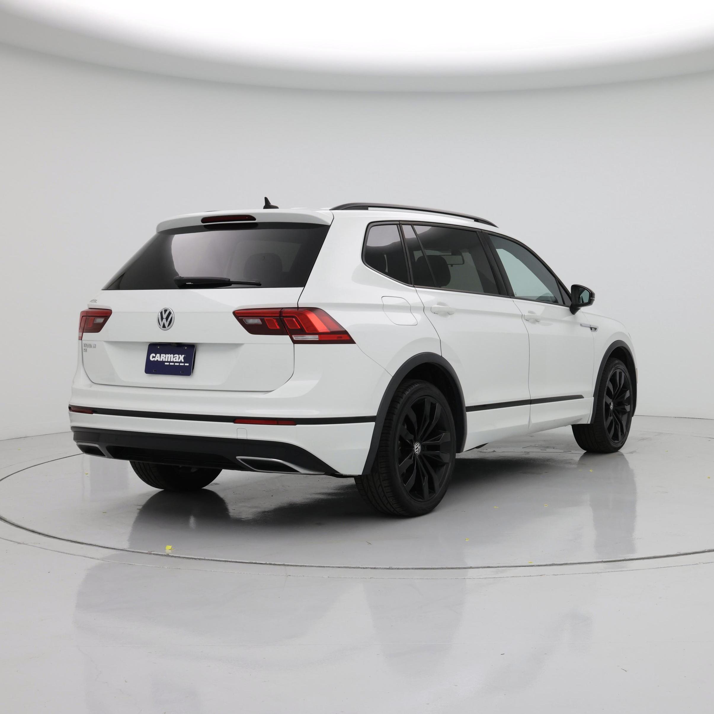 Thumbnail: 2021 Volkswagen Tiguan - 8
