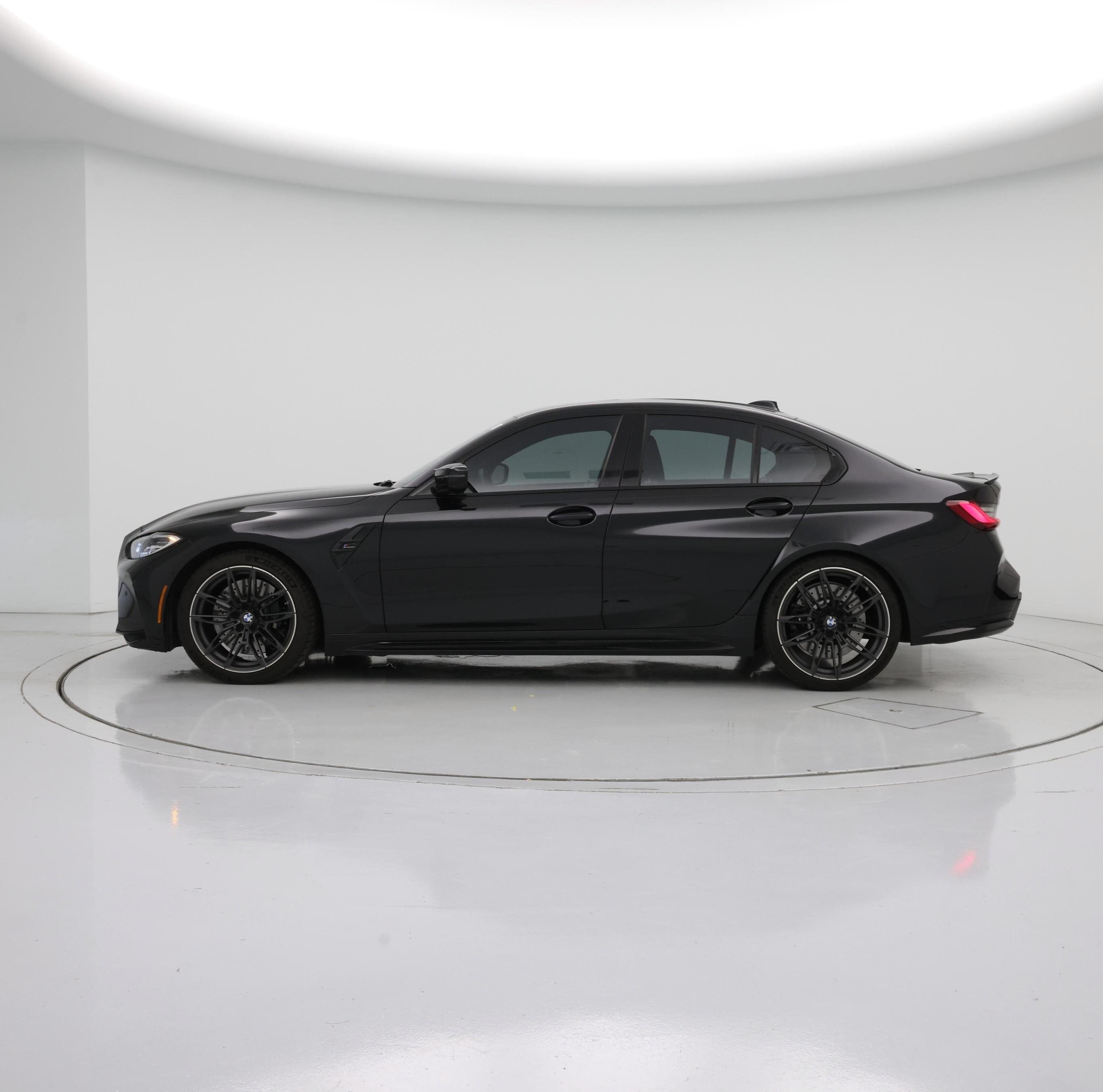 Thumbnail: 2022 BMW M3 - 3