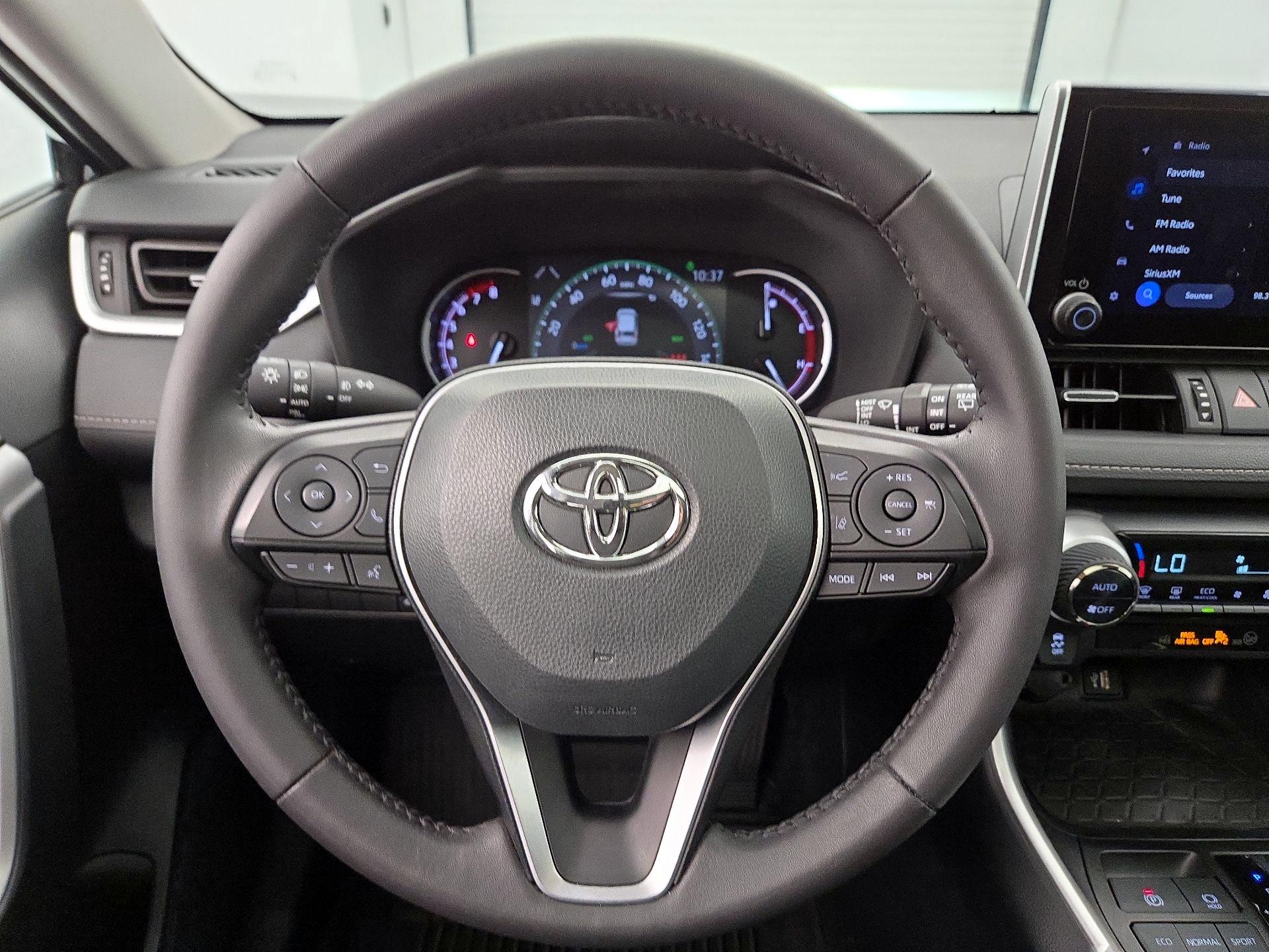 Thumbnail: 2024 Toyota RAV4 - 10