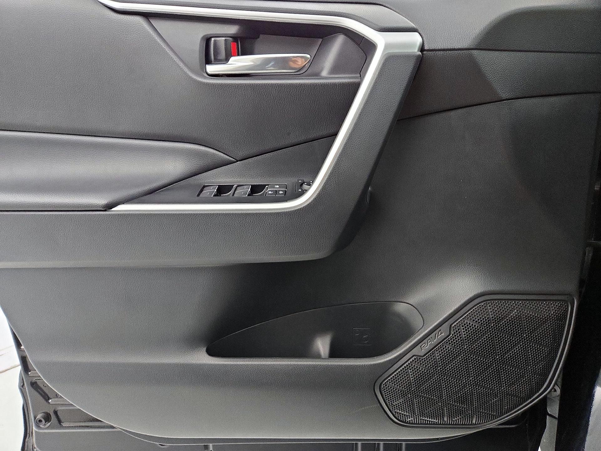 Thumbnail: 2024 Toyota RAV4 - 12