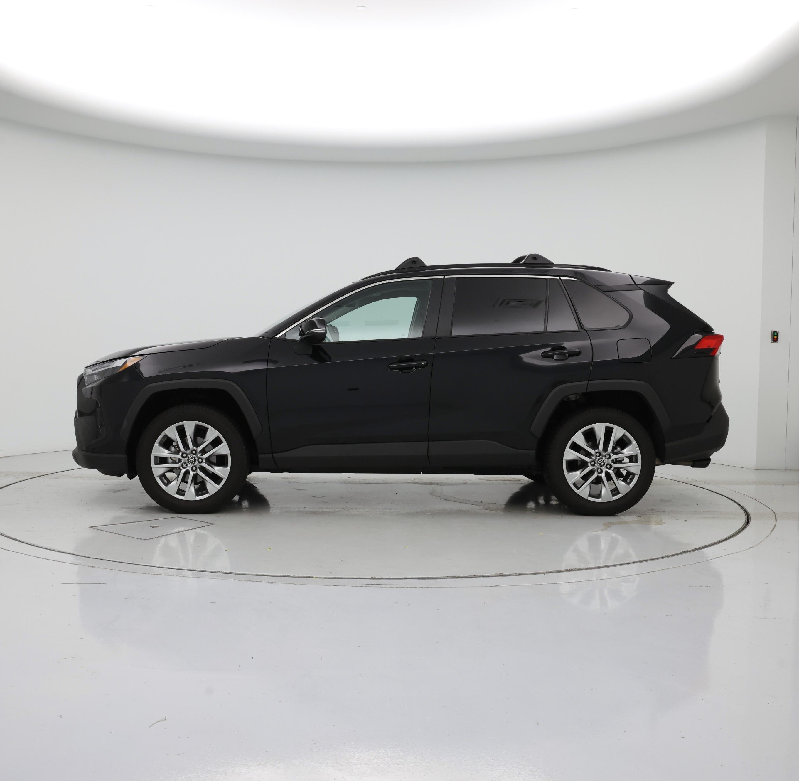Thumbnail: 2024 Toyota RAV4 - 3