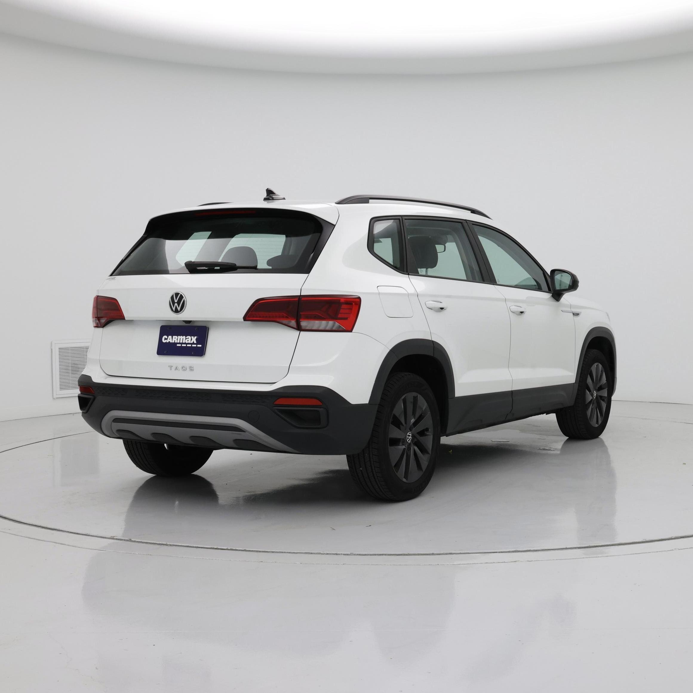 Thumbnail: 2023 Volkswagen Taos - 8