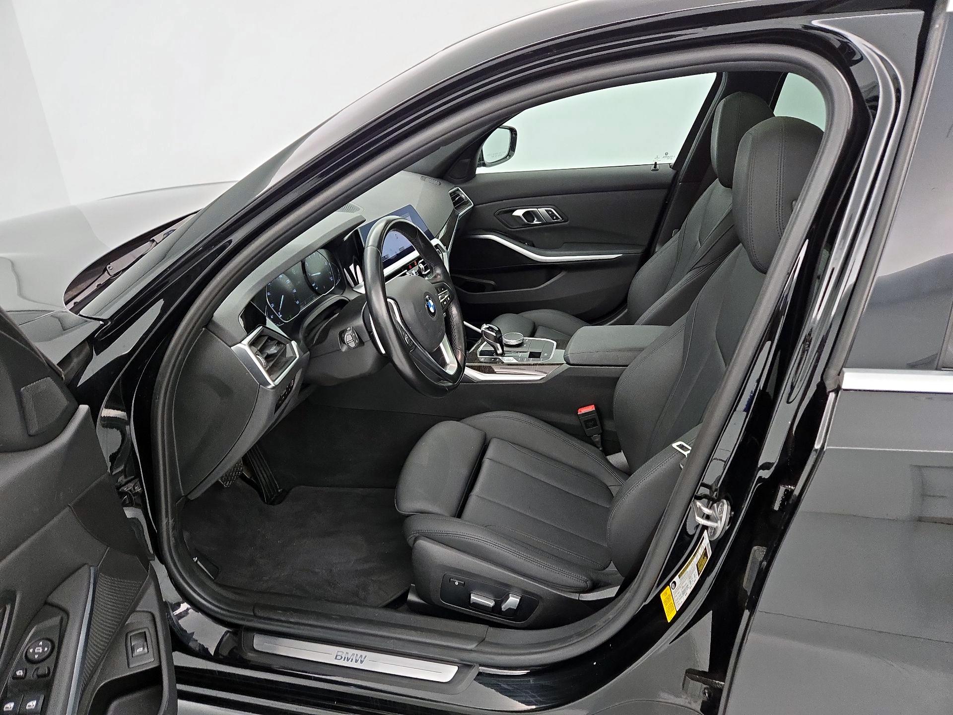 Thumbnail: 2021 BMW 3 Series - 11