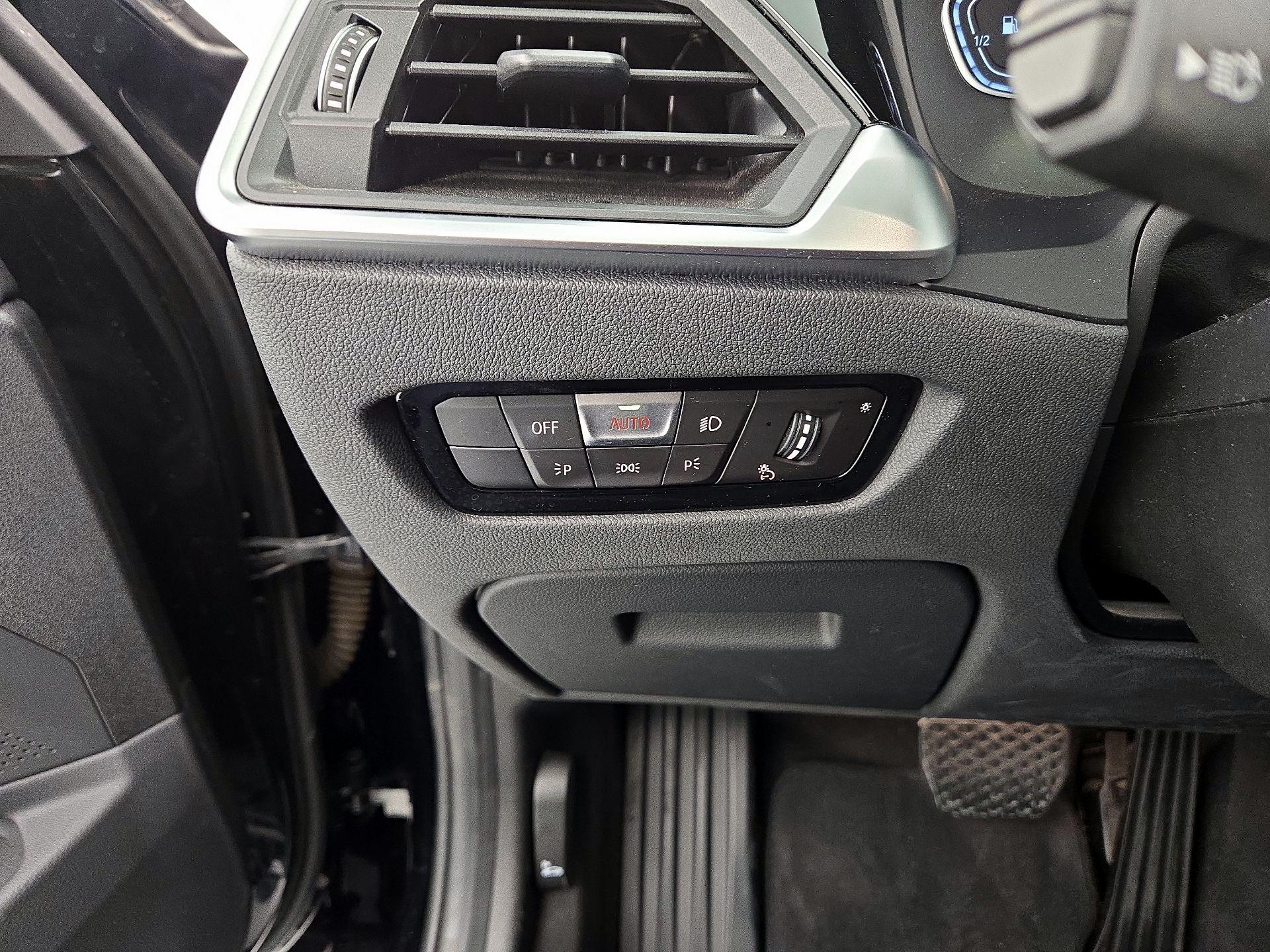 Thumbnail: 2021 BMW 3 Series - 13