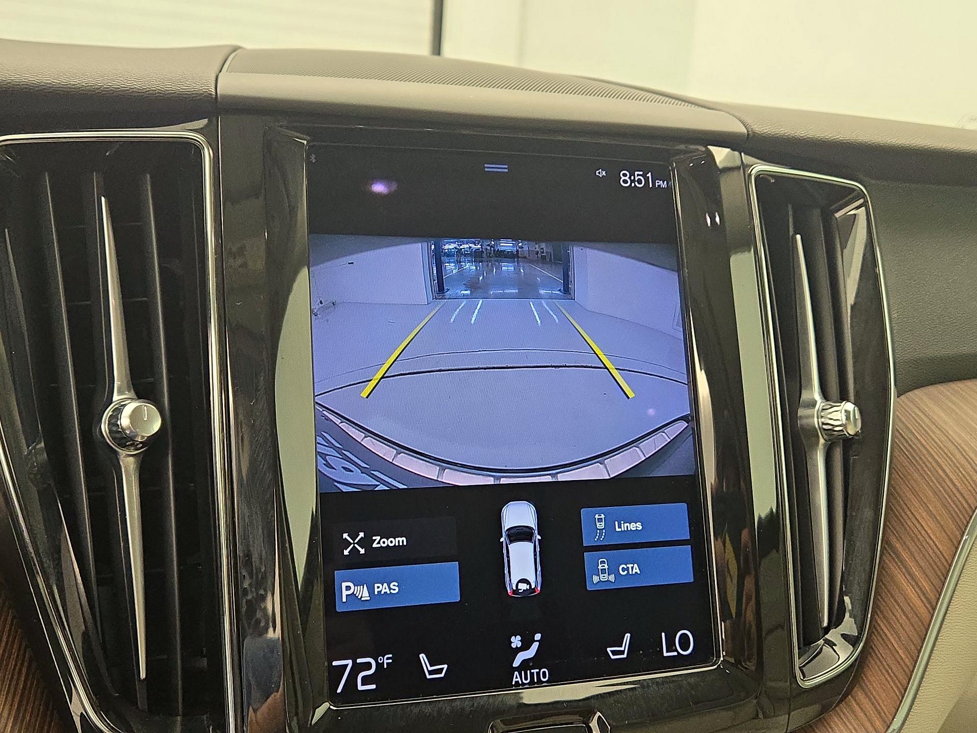 Thumbnail: 2021 Volvo XC60 - 15